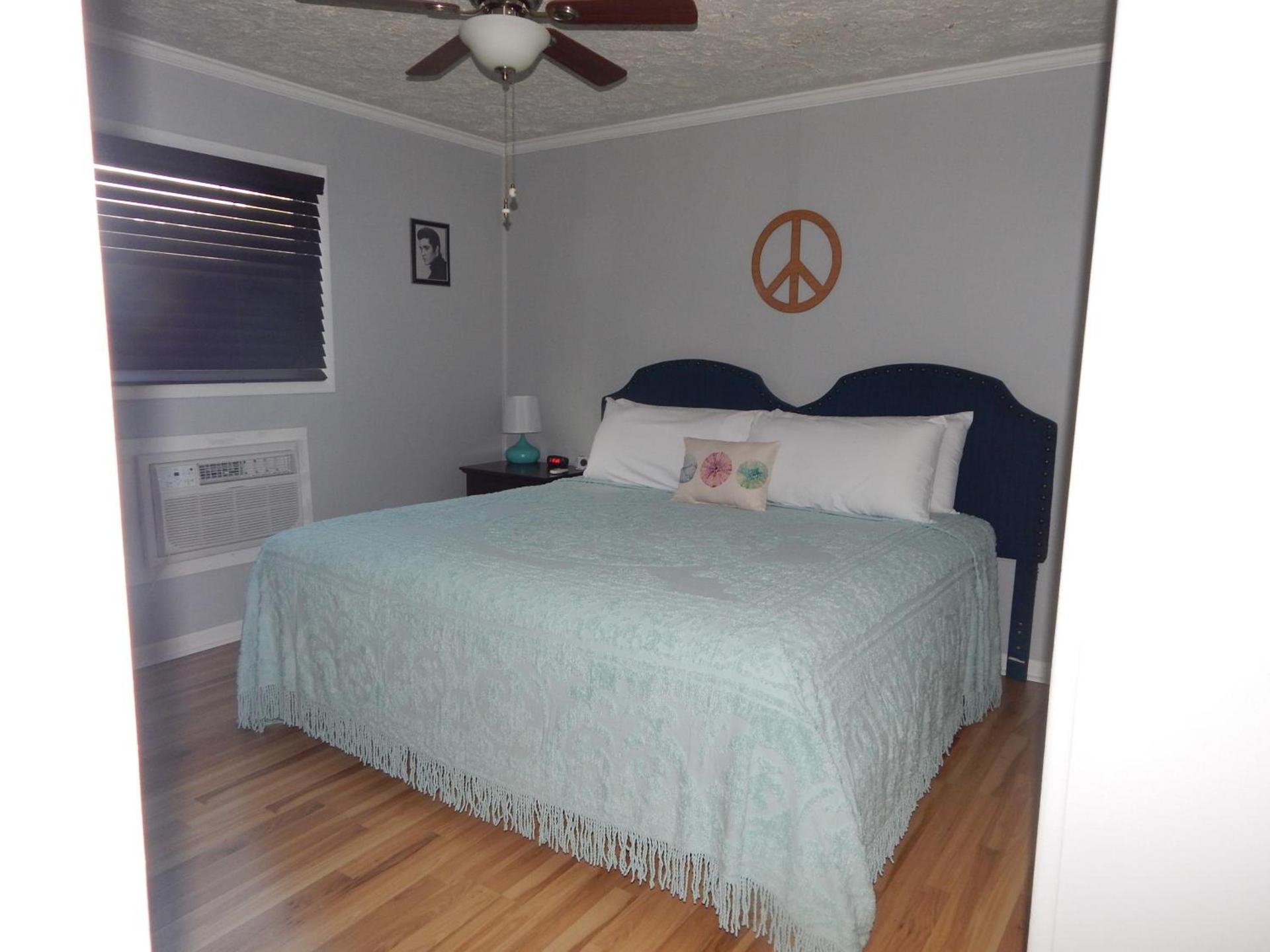 Sunset Motel photo 38