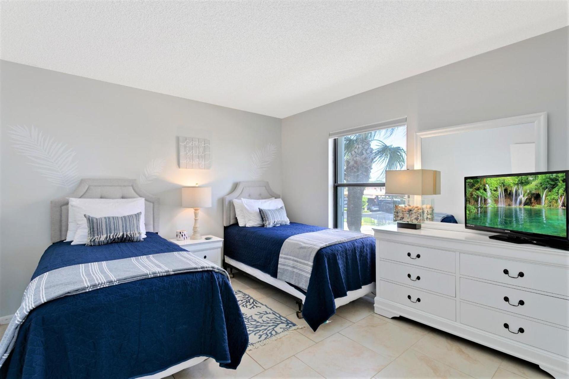 Cape Winds - Oceanfront Pool, Tennis & Sauna Condos near Port Canaveral photo 60