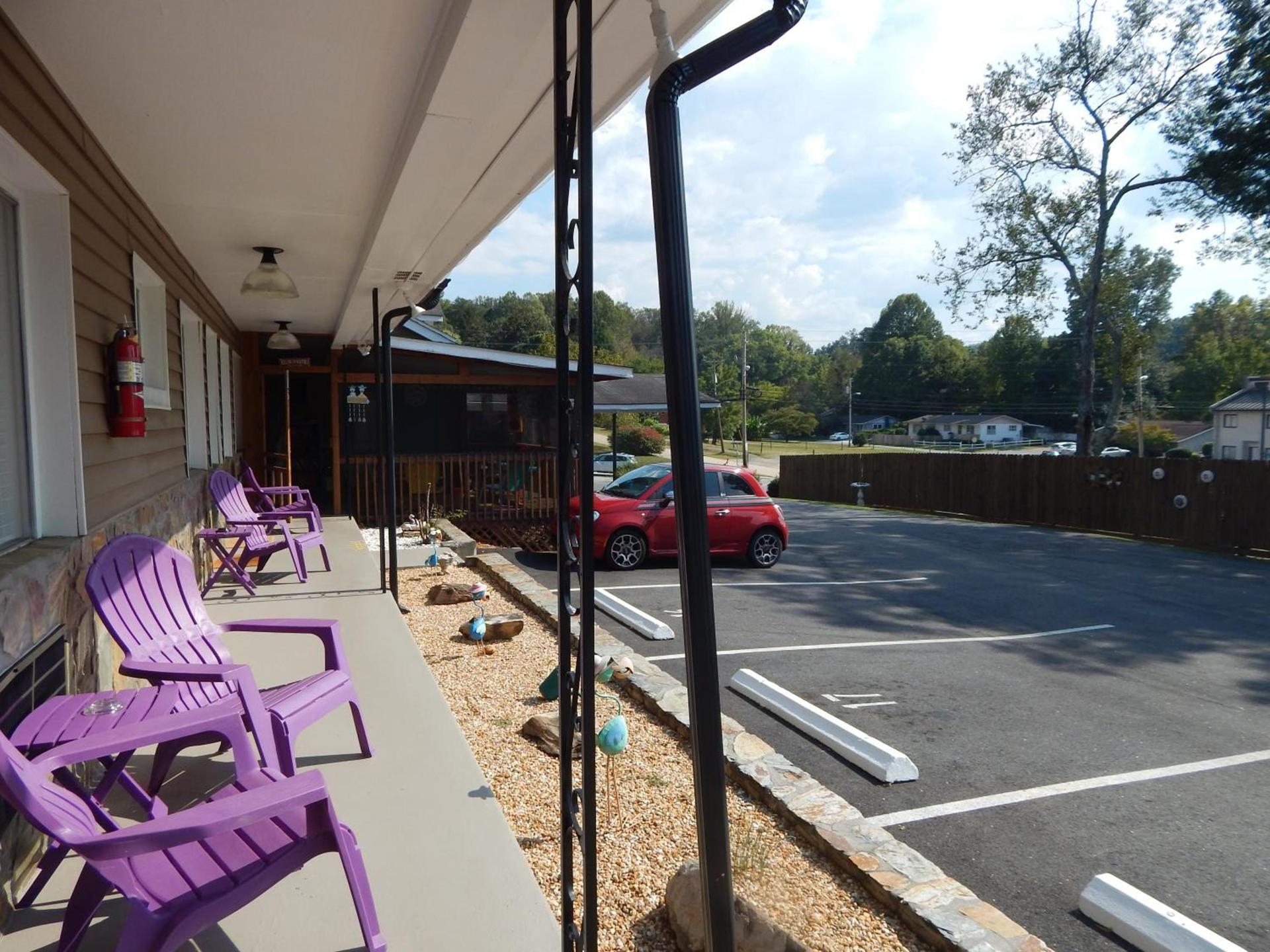 Sunset Motel photo 23