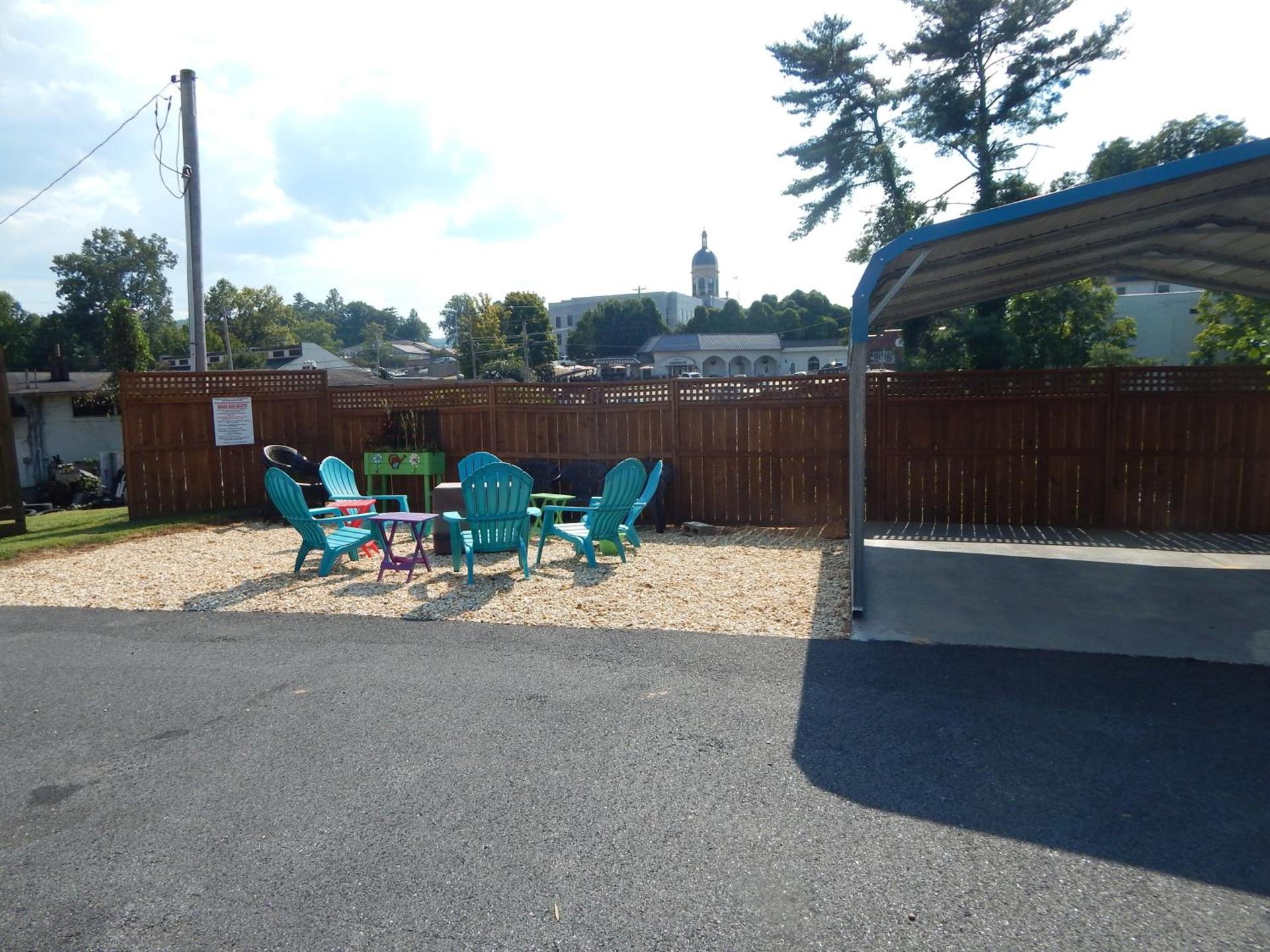 Sunset Motel photo 15