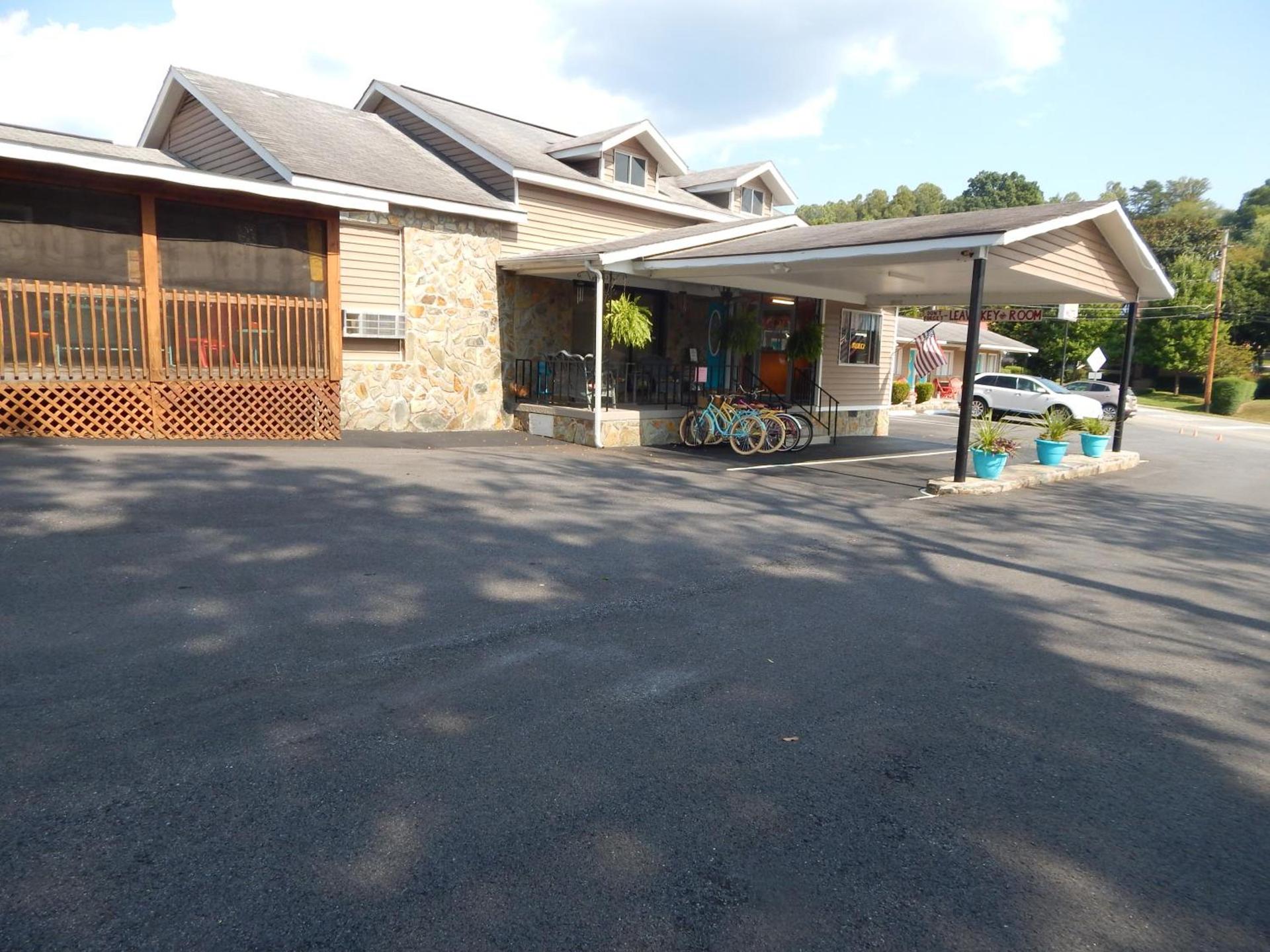 Sunset Motel photo 9