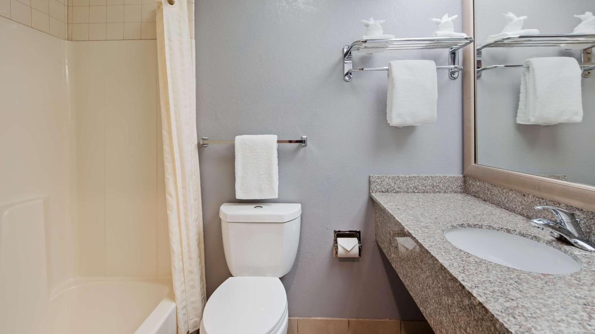 Best Western Augusta West photo 17