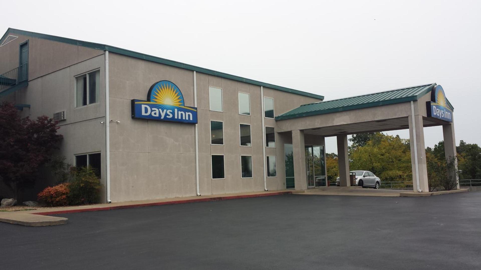 Days Inn by Wyndham Harrison photo 12