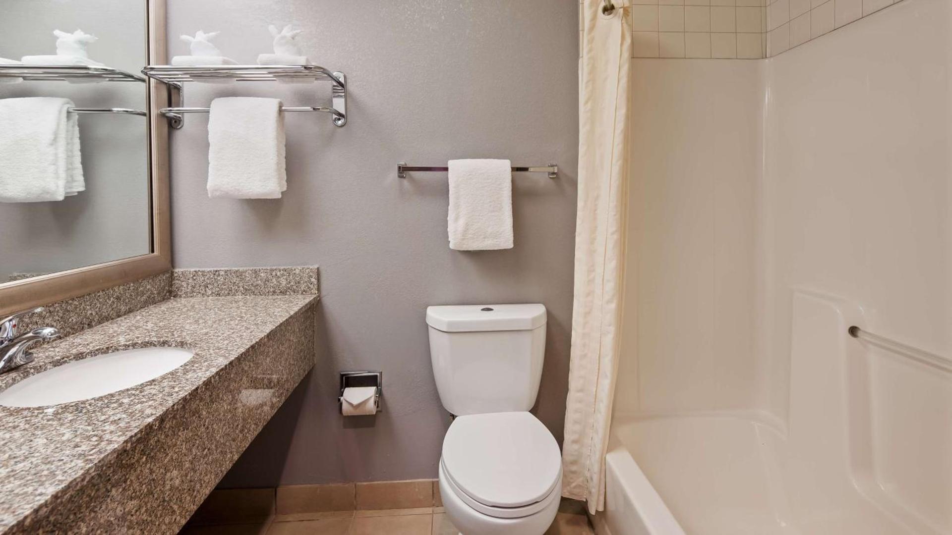 Best Western Augusta West photo 16