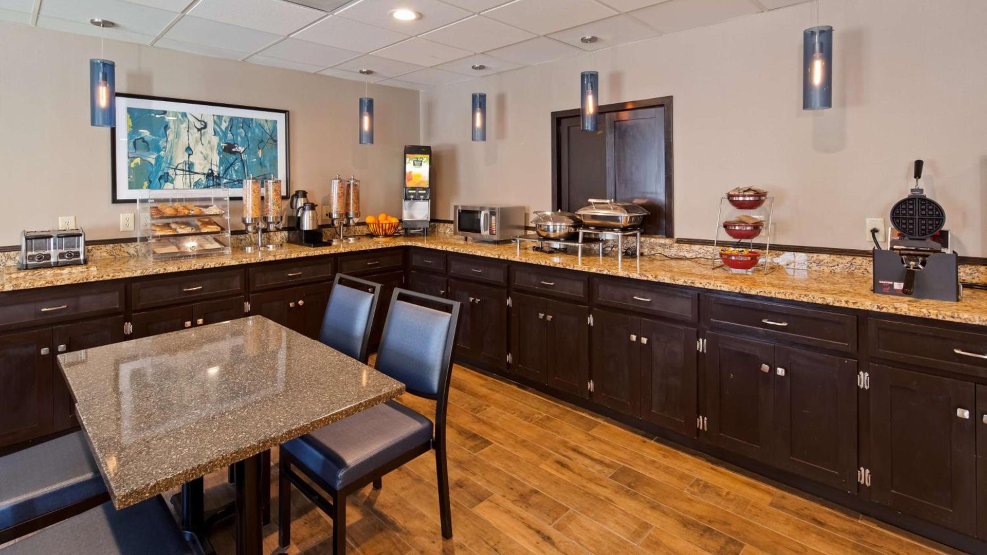 Best Western Augusta West photo 11