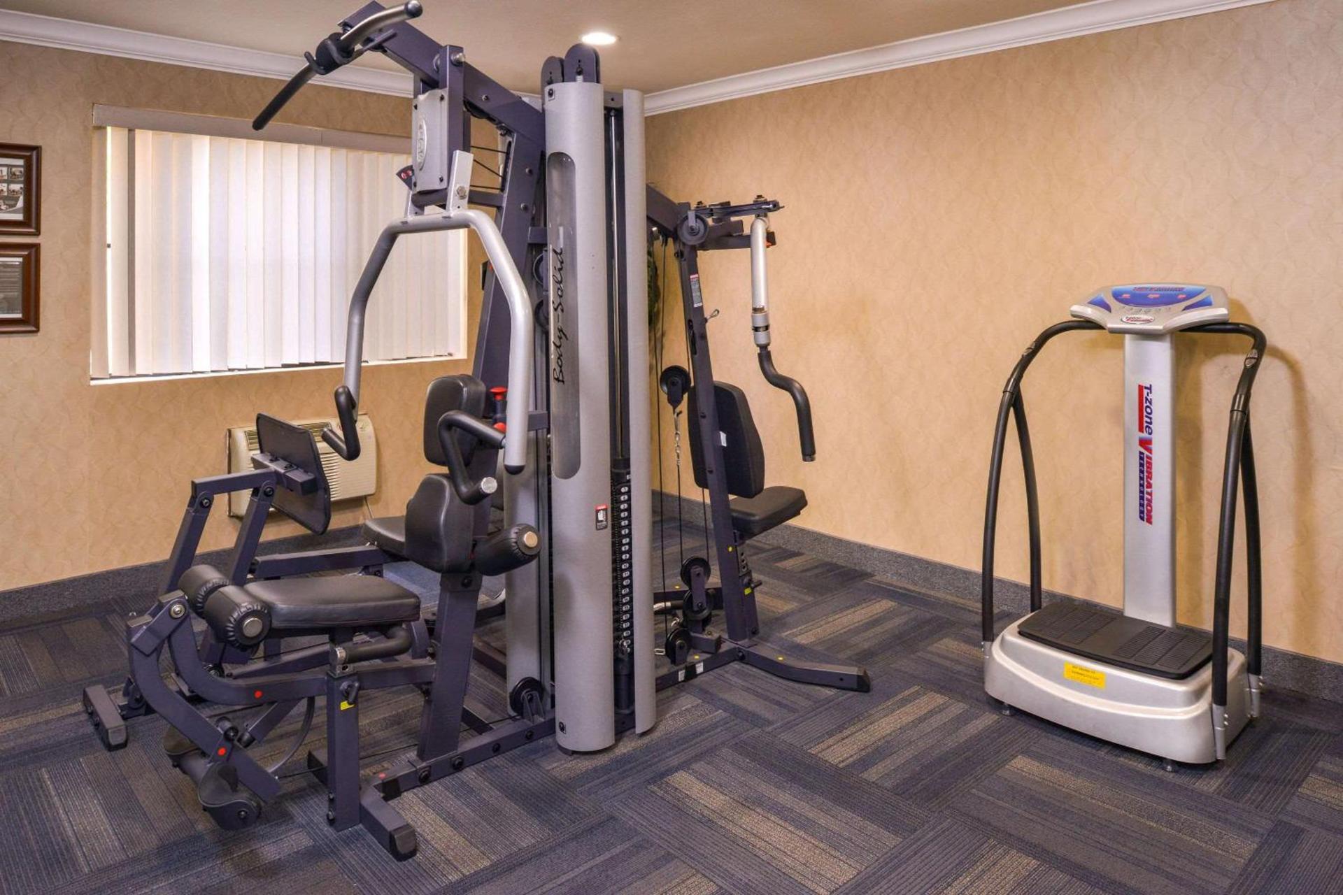 Quality Inn & Suites Walnut - City of Industry photo 26
