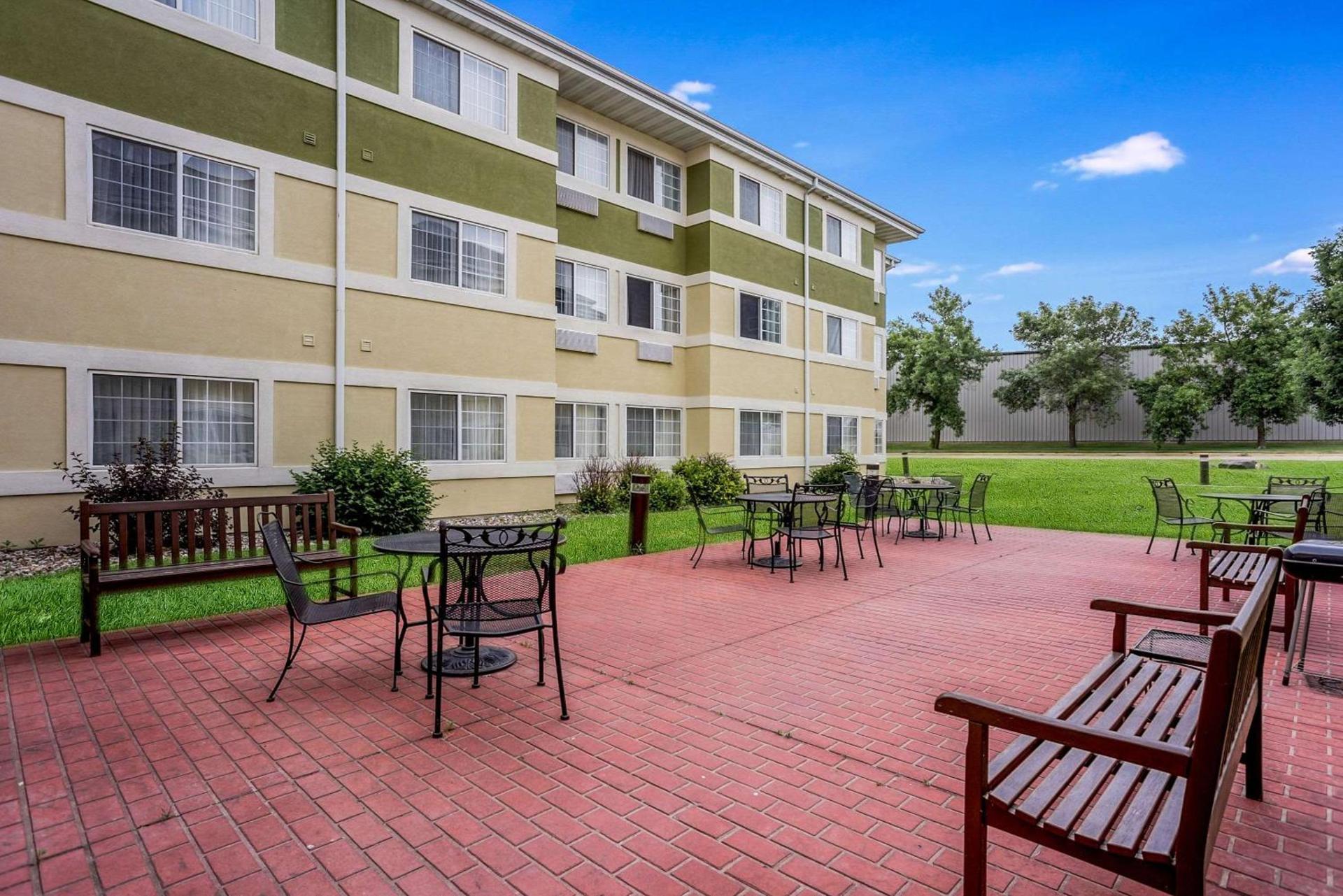 MainStay Suites Cedar Rapids North - Marion photo 41