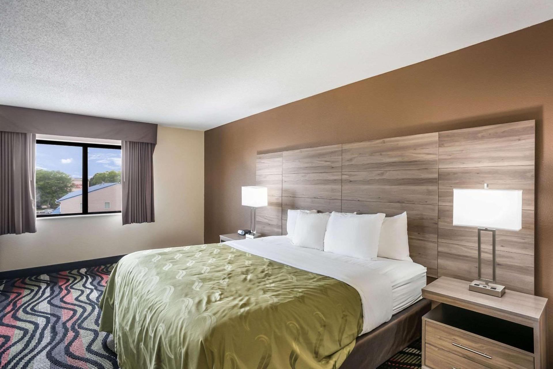 Quality Inn Cedar Rapids South photo 16