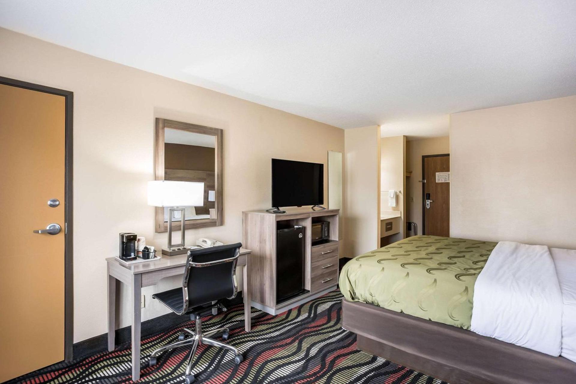 Quality Inn Cedar Rapids South photo 9