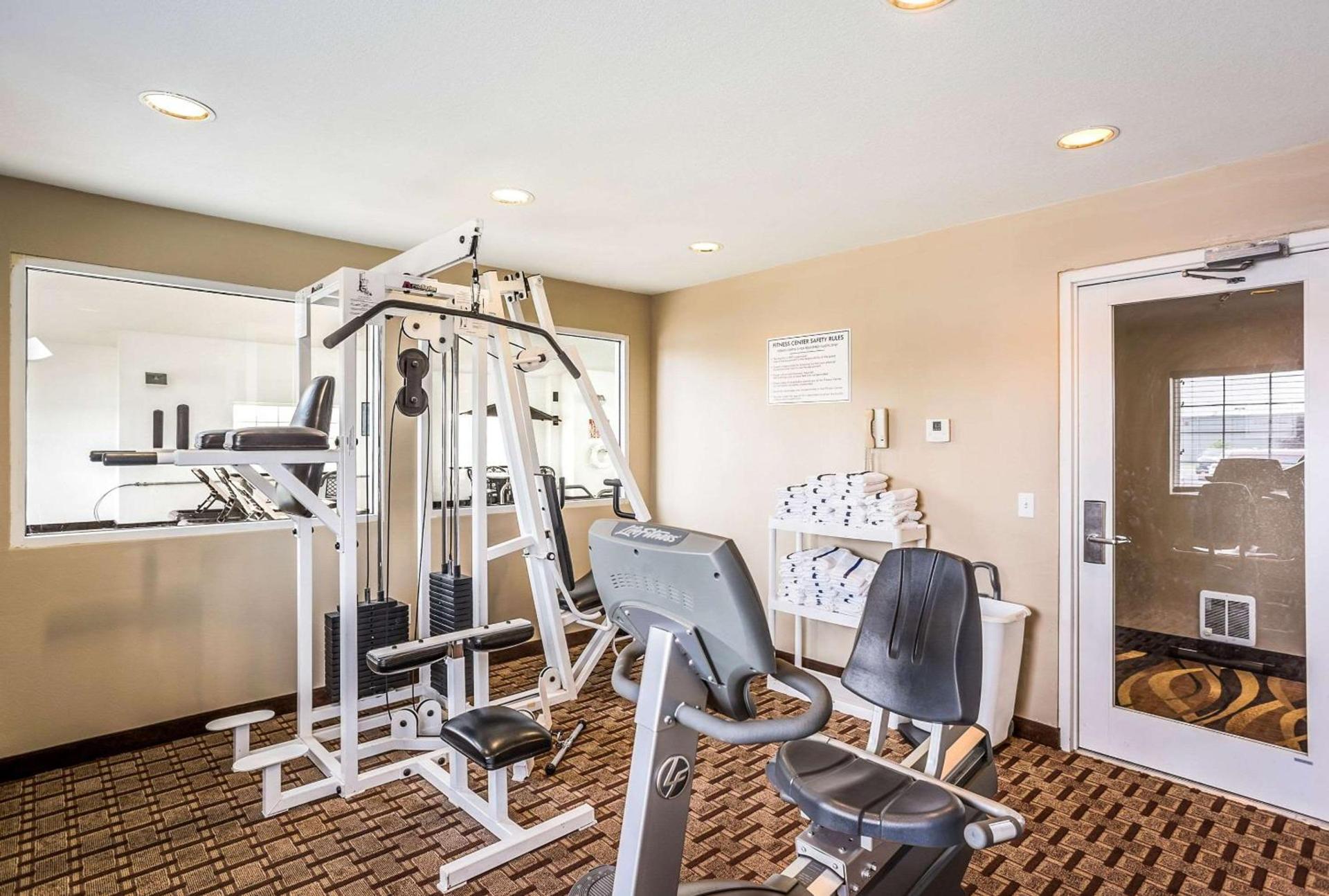 MainStay Suites Cedar Rapids North - Marion photo 5