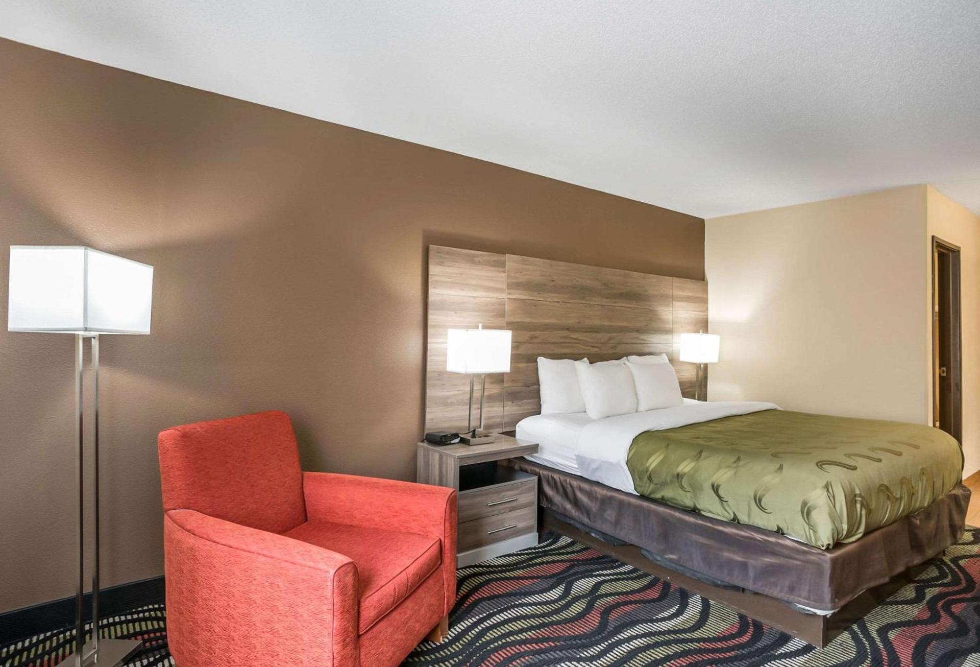 Quality Inn Cedar Rapids South photo 2