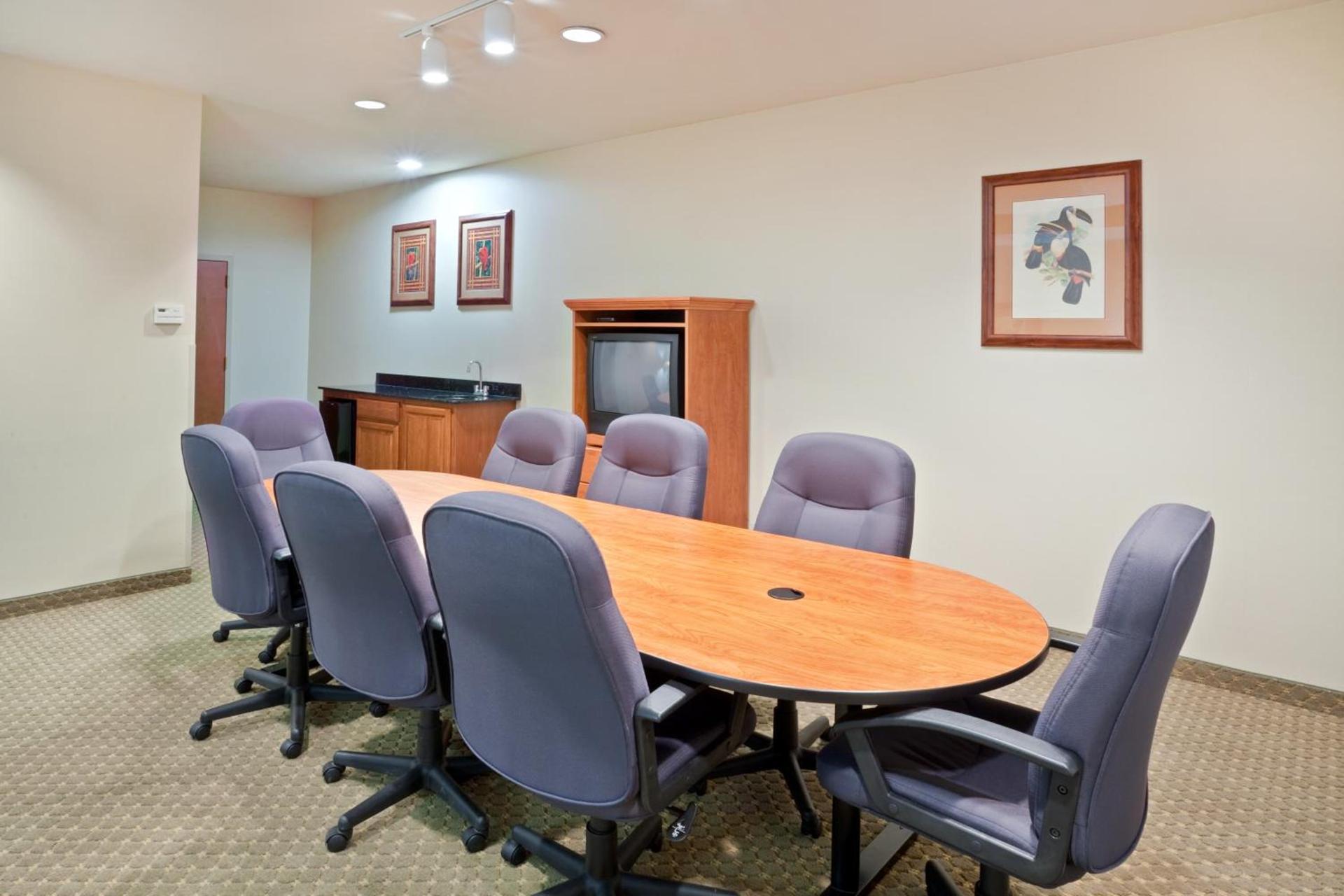 Triple Play Resort Hotel & Suites photo 18