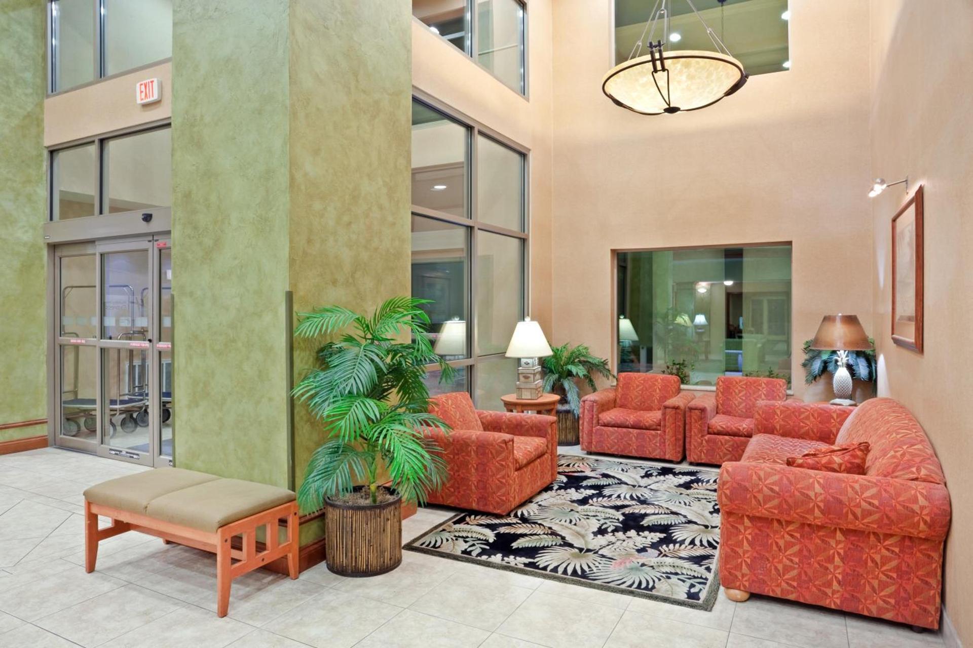 Triple Play Resort Hotel & Suites photo 8