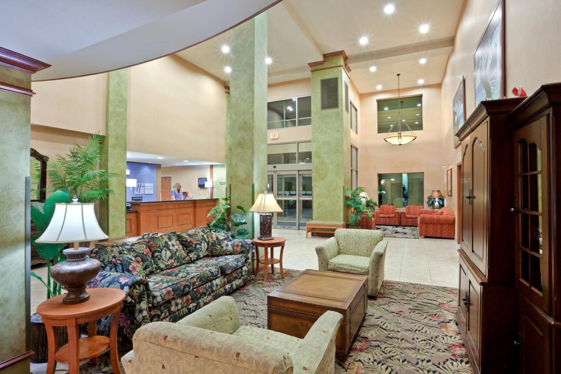 Triple Play Resort Hotel & Suites photo 3