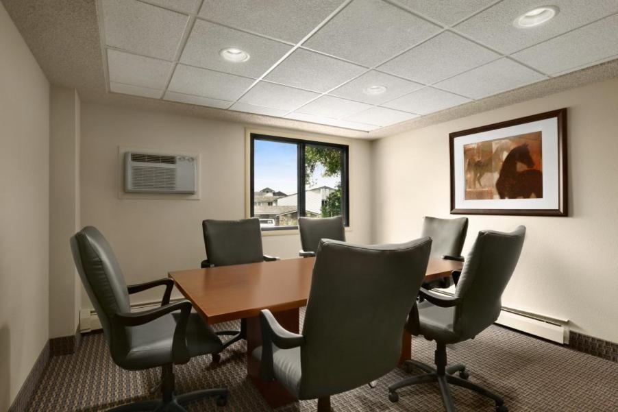 Days Inn by Wyndham Helena photo 26