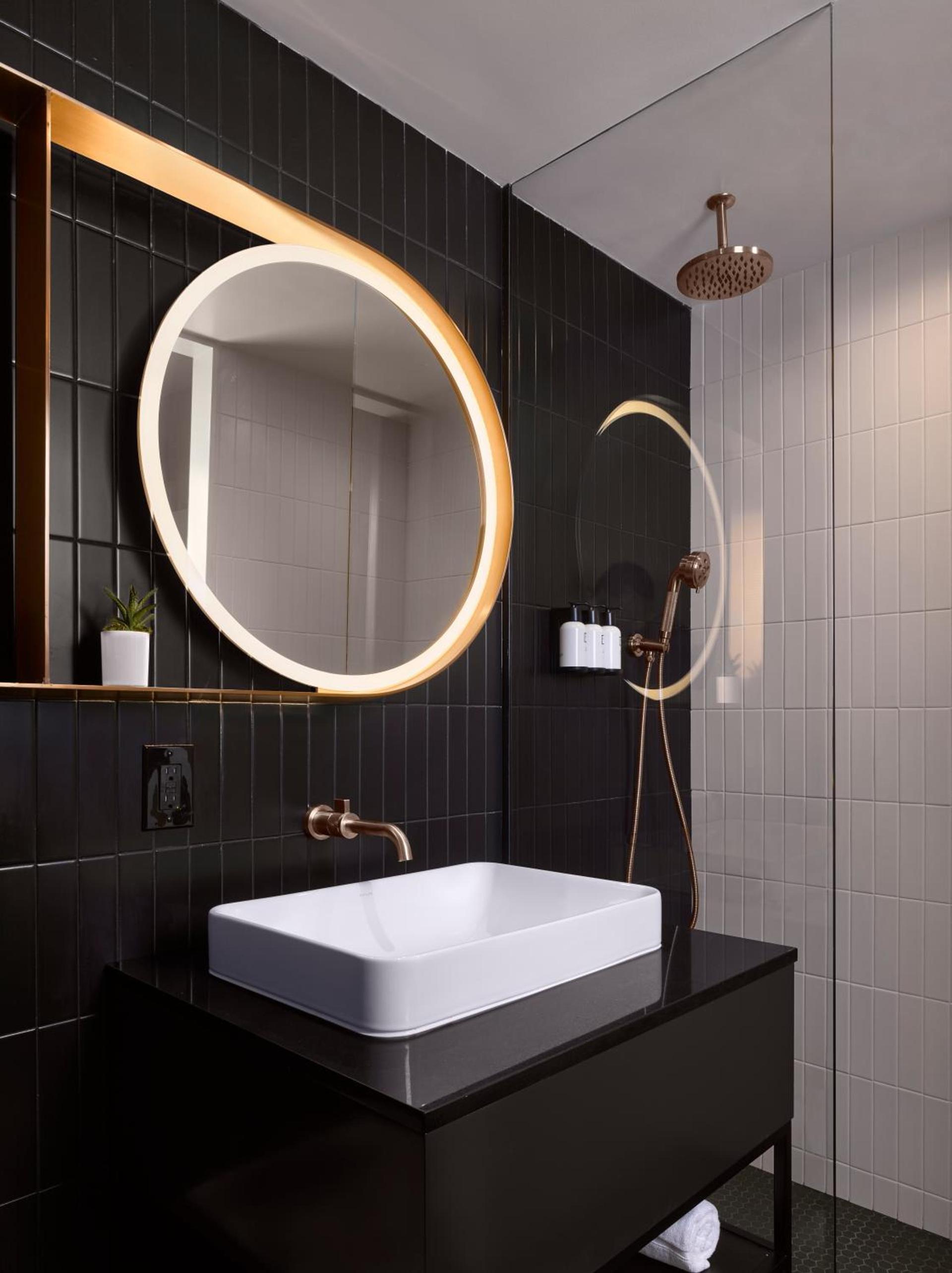 Vignette Collection Yours Truly DC by IHG photo 38