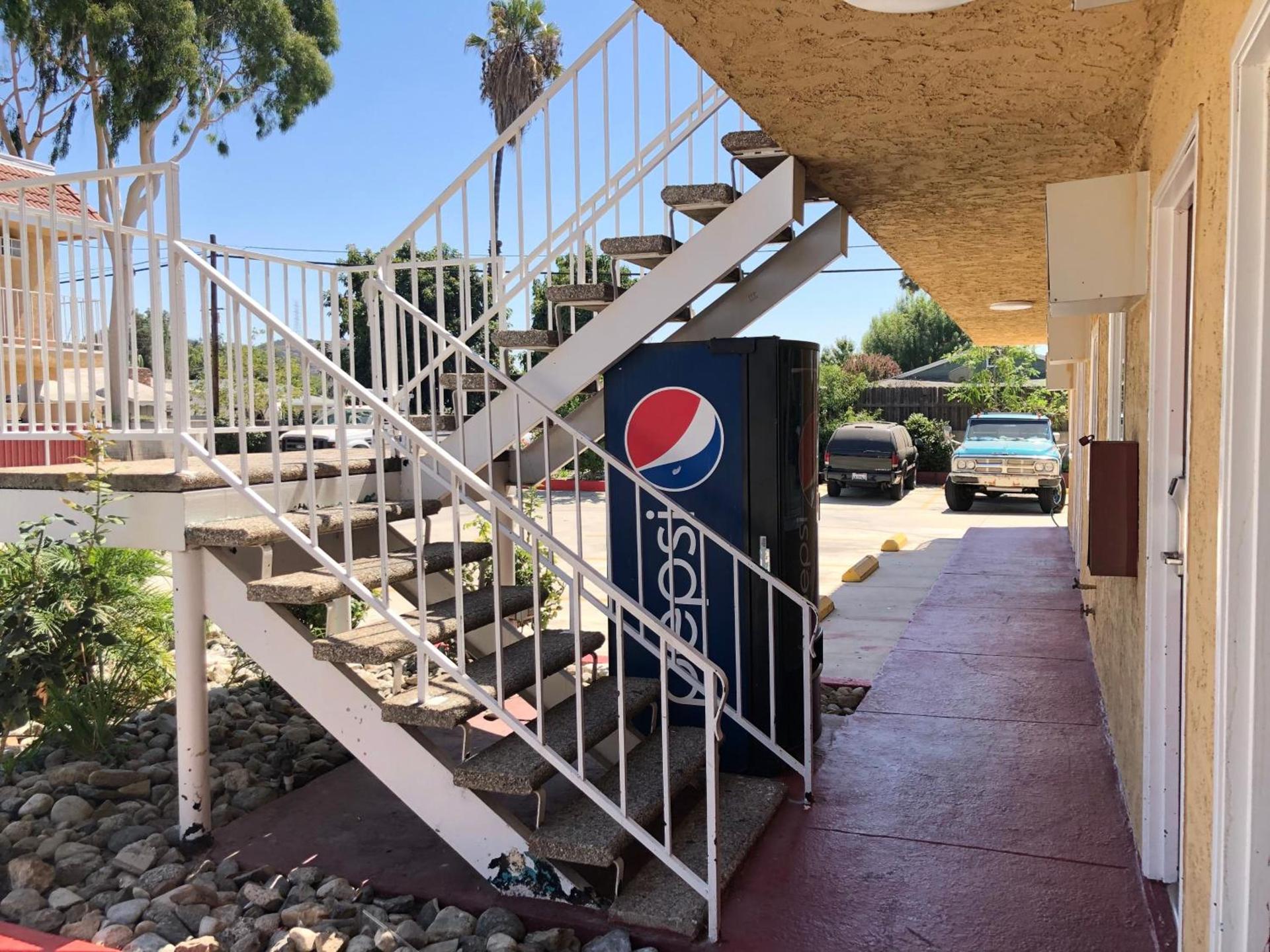Glendora Motel photo 3