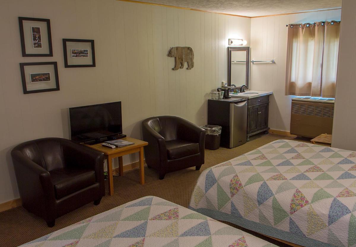 High Country Motel and Cabins photo 13