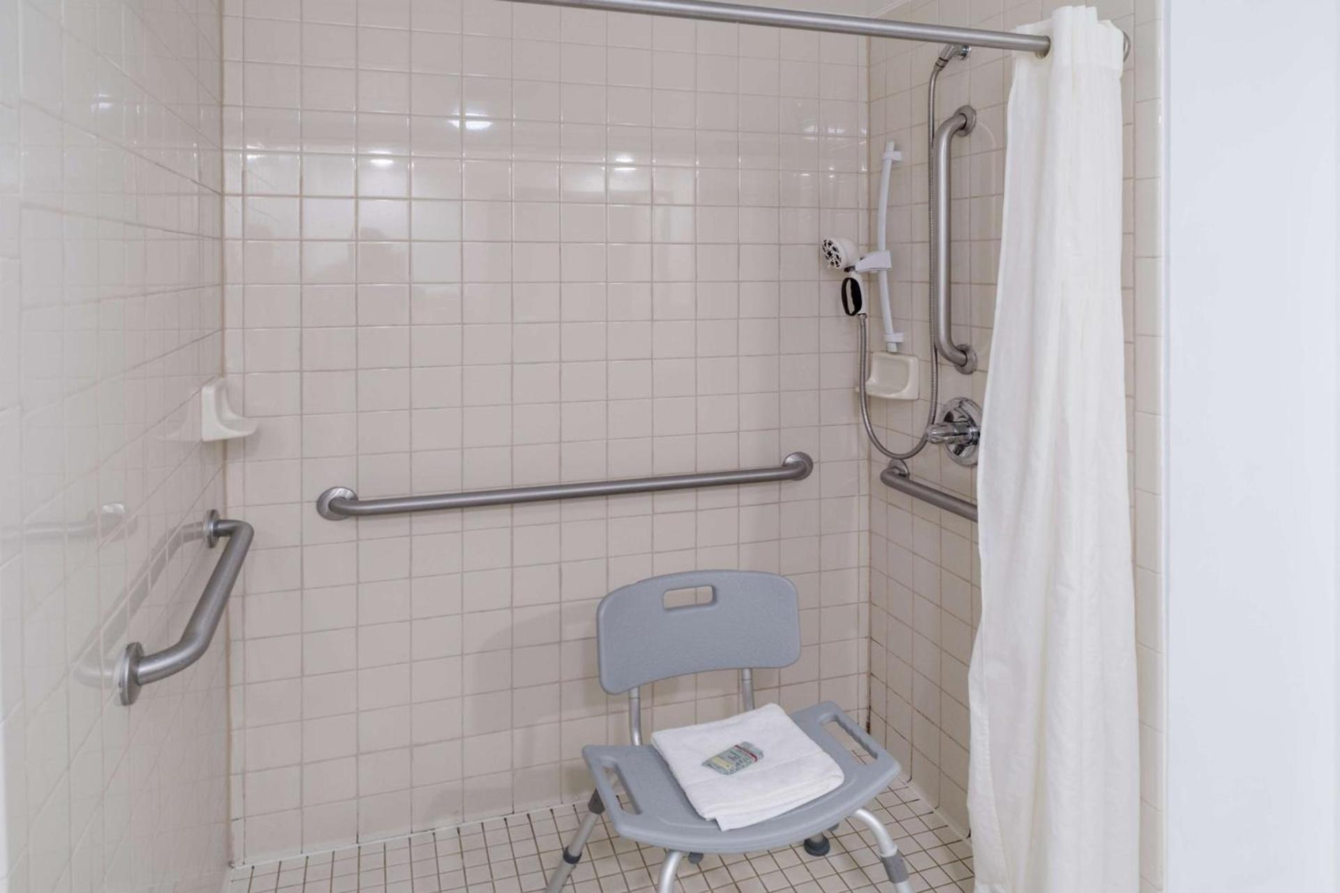 Best Western Logan Inn photo 22