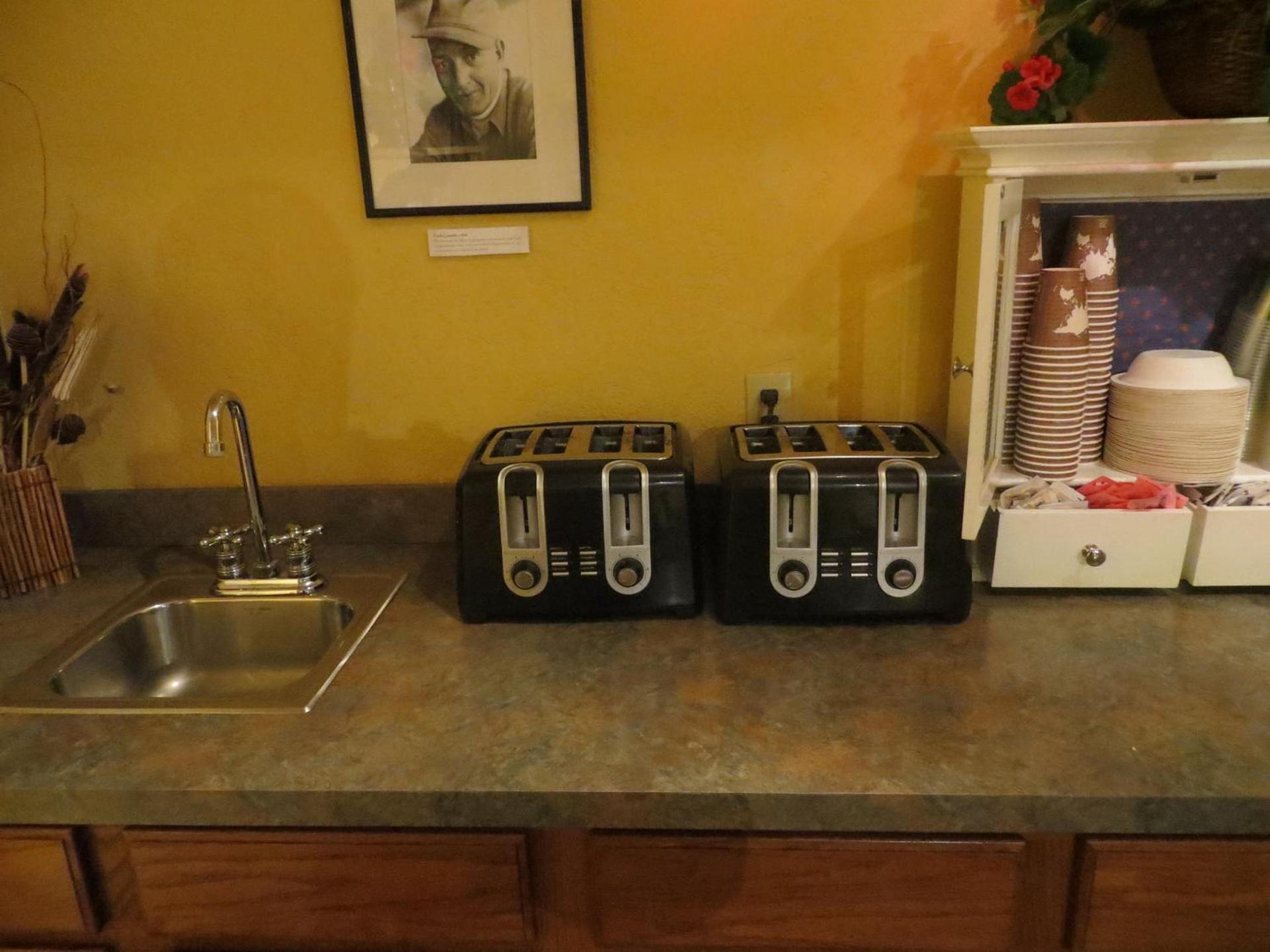 Old Town Inn photo 21