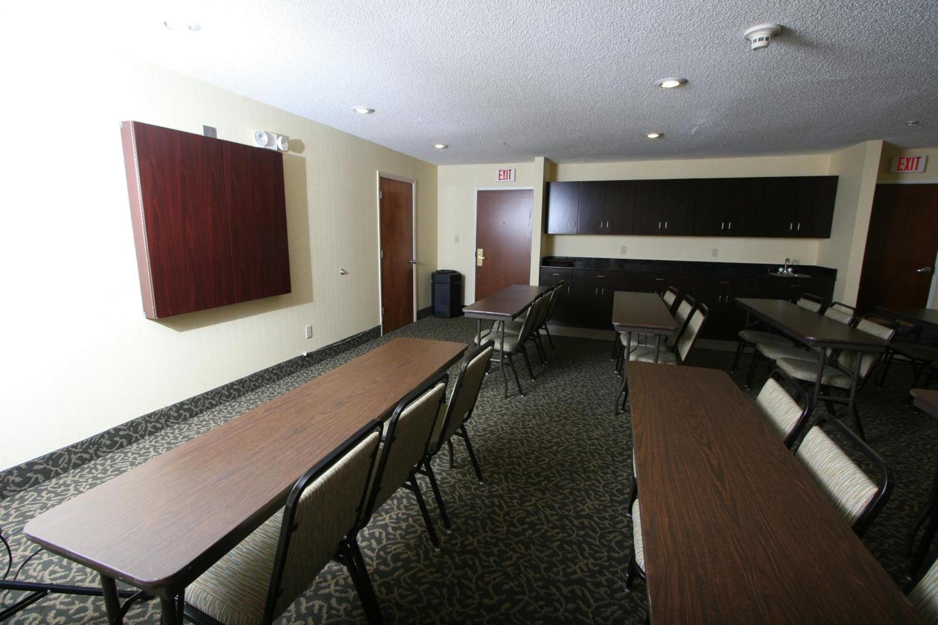 Country Inn & Suites by Radisson, Shelby, NC photo 27