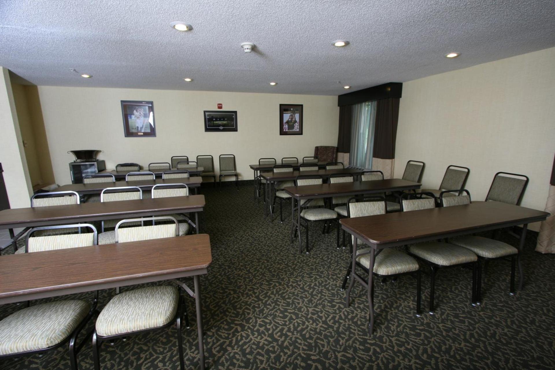 Country Inn & Suites by Radisson, Shelby, NC photo 26