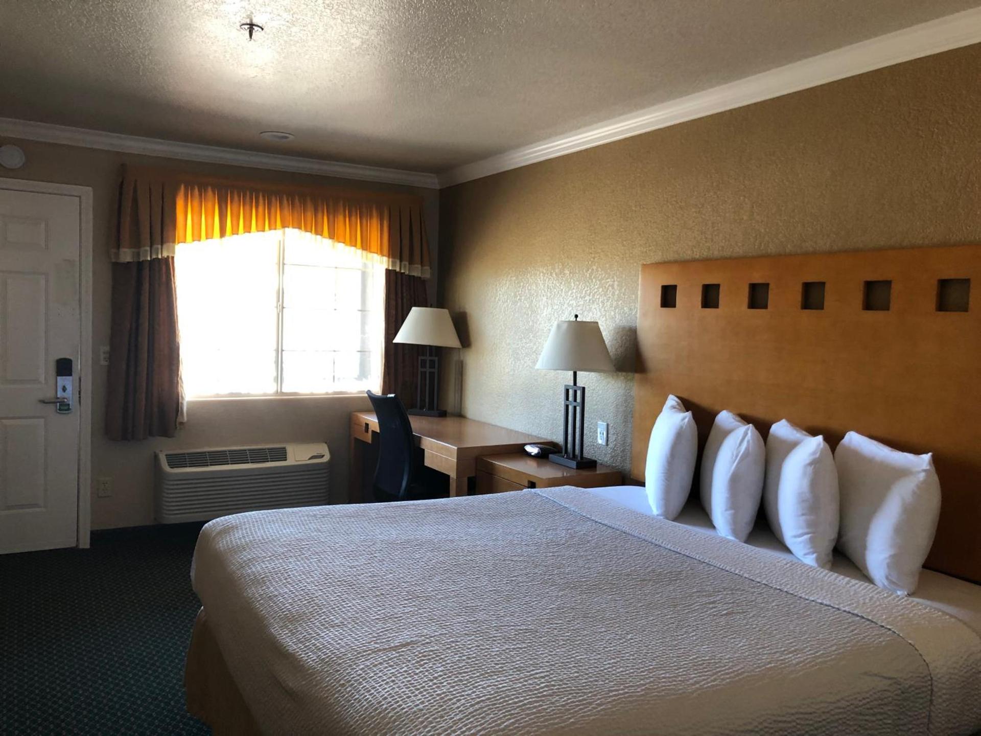 Lake Point Lodge photo 10