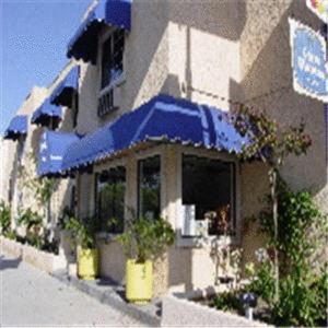 Beverly Inn photo 3