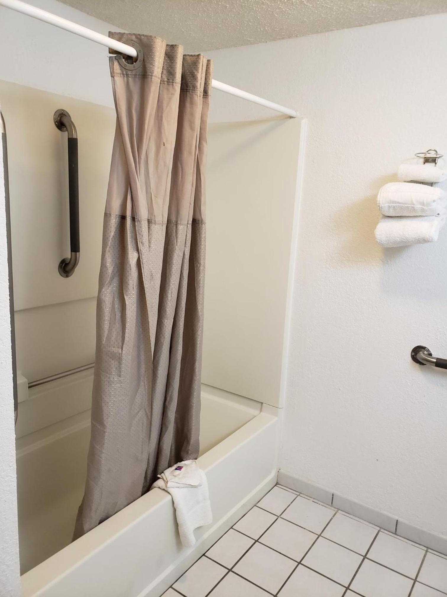 Motel 6-Milwaukee, WI - Glendale photo 38