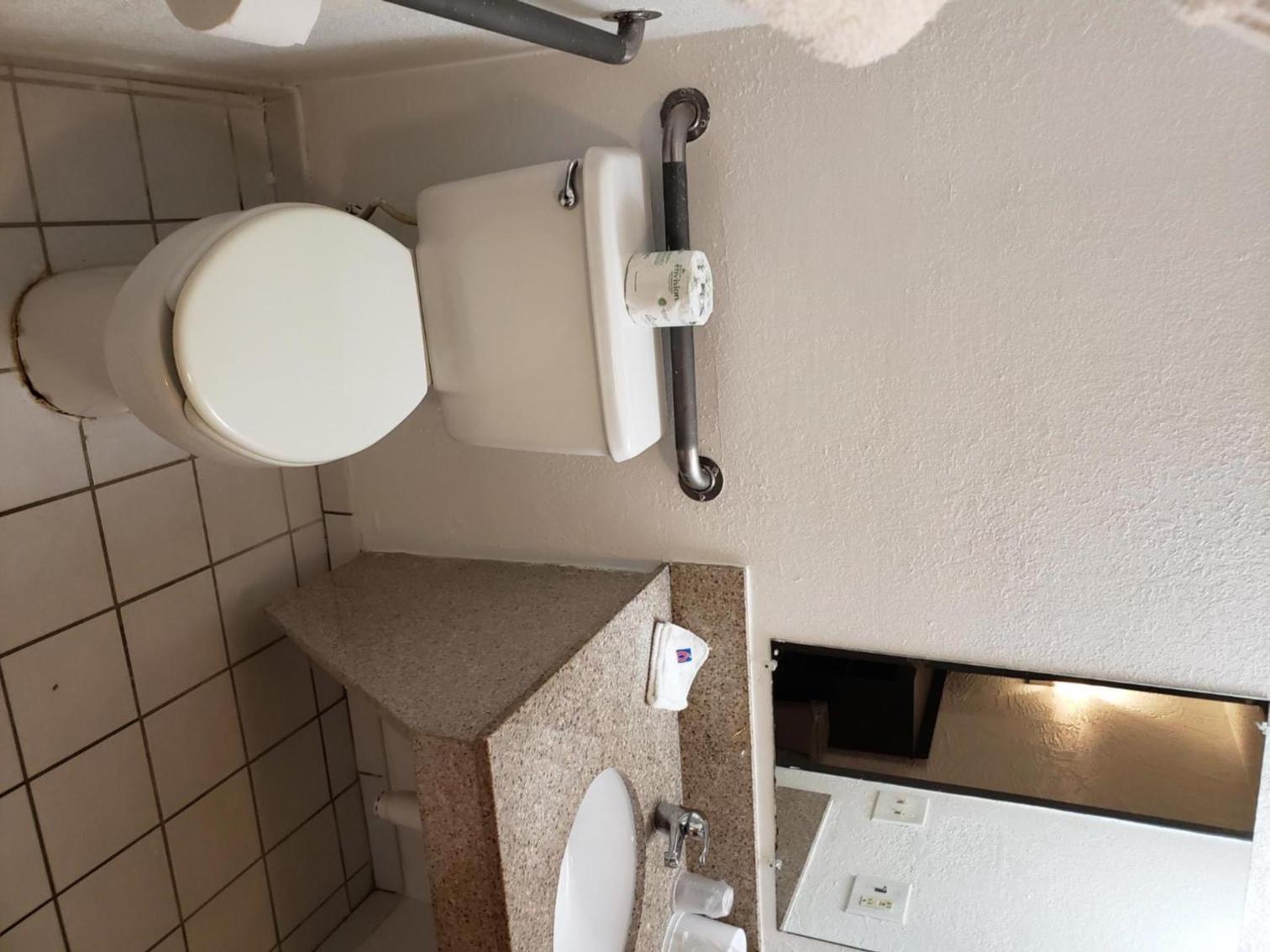 Motel 6-Milwaukee, WI - Glendale photo 26