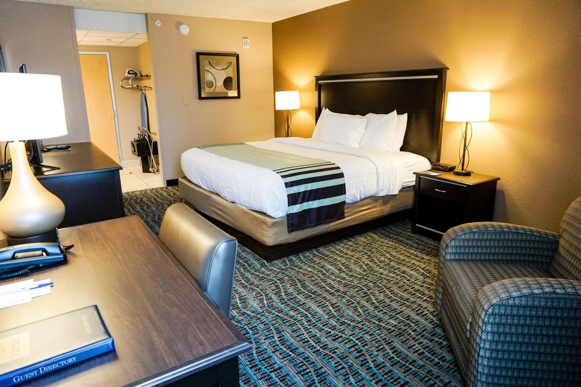 Boarders Inn & Suites by Cobblestone Hotels - Grand Island photo 40