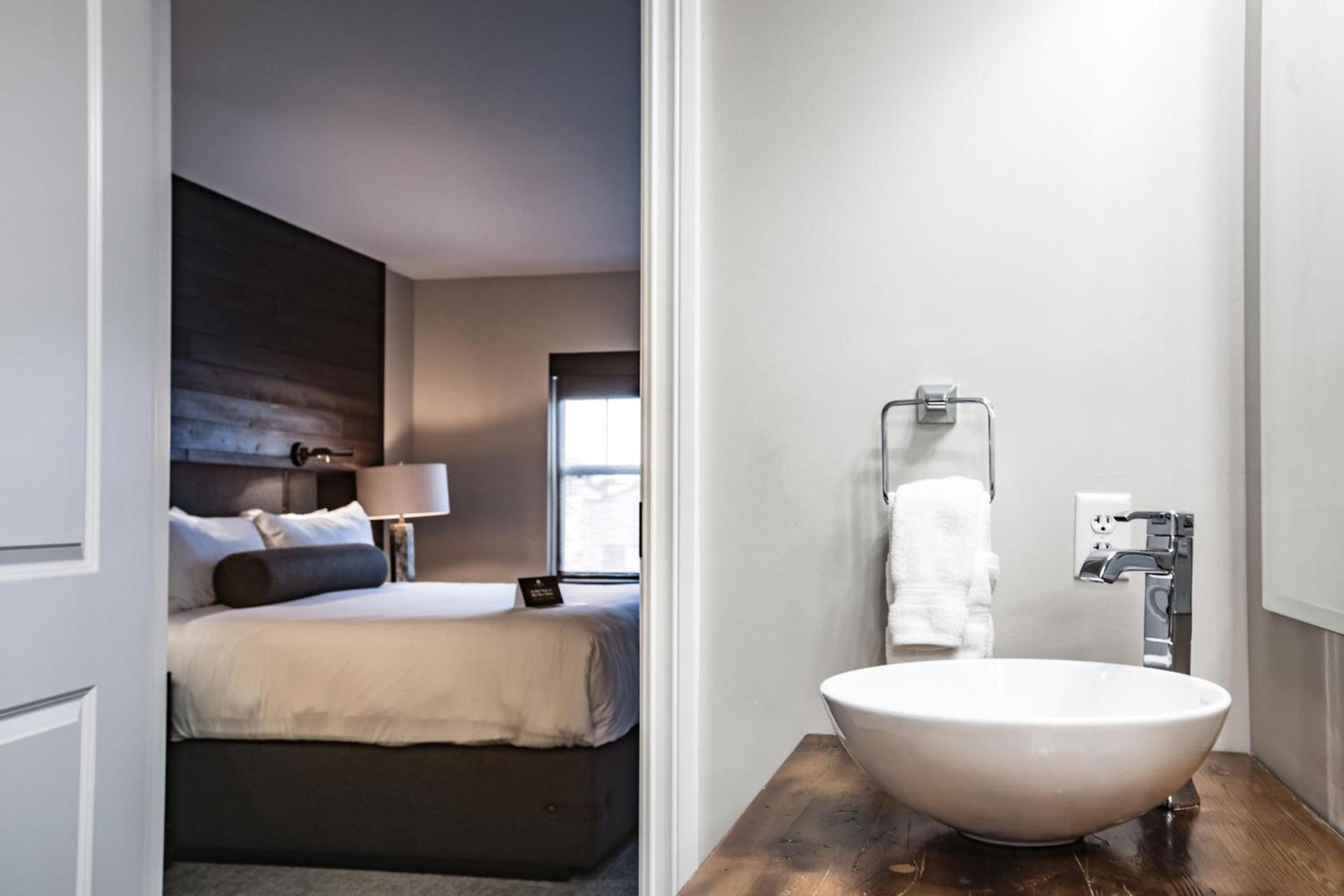 Ironworks Hotel photo 28