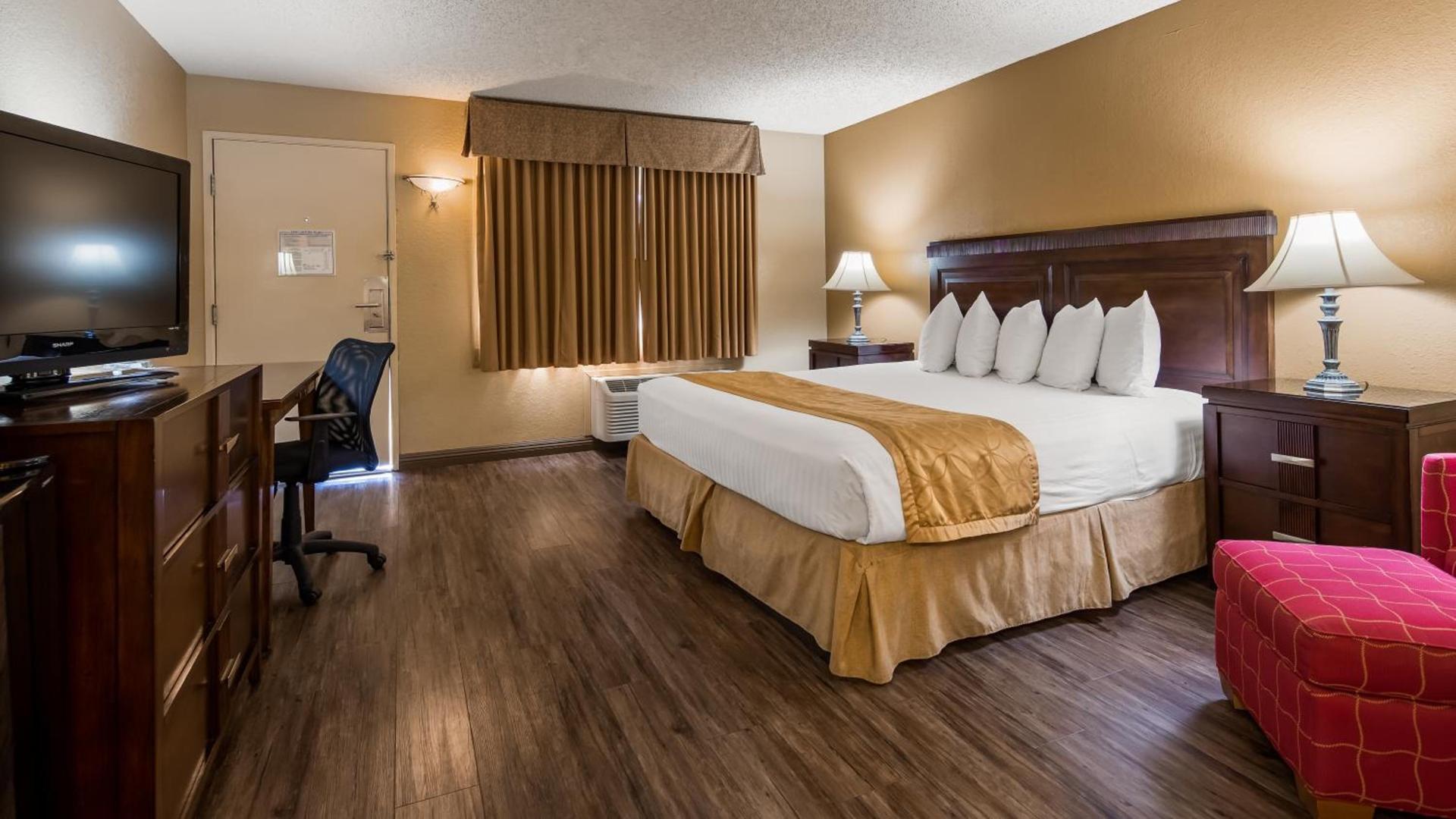 Empire Inn photo 11
