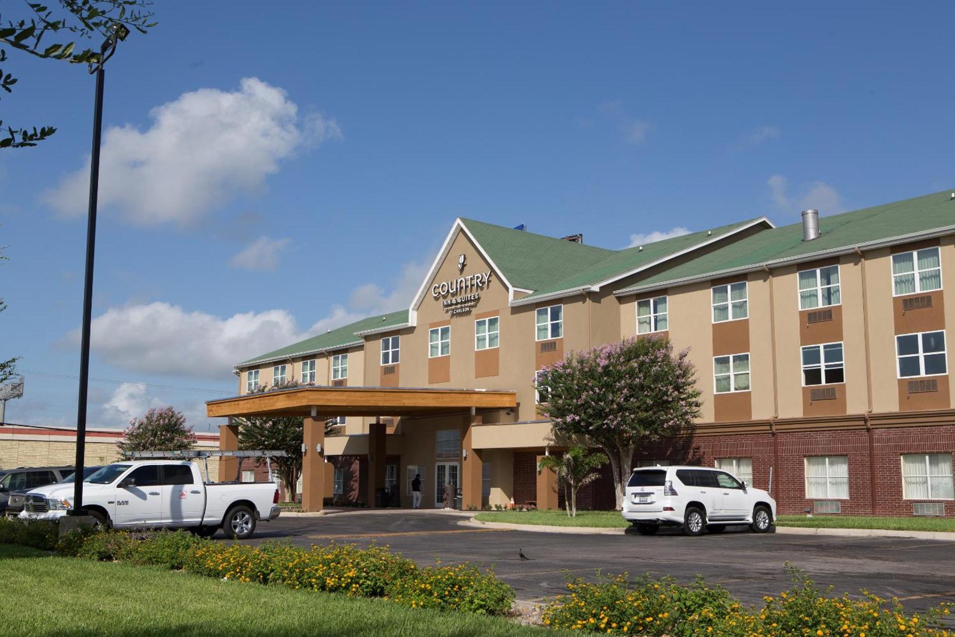 Country Inn & Suites by Radisson, Harlingen, TX photo 37