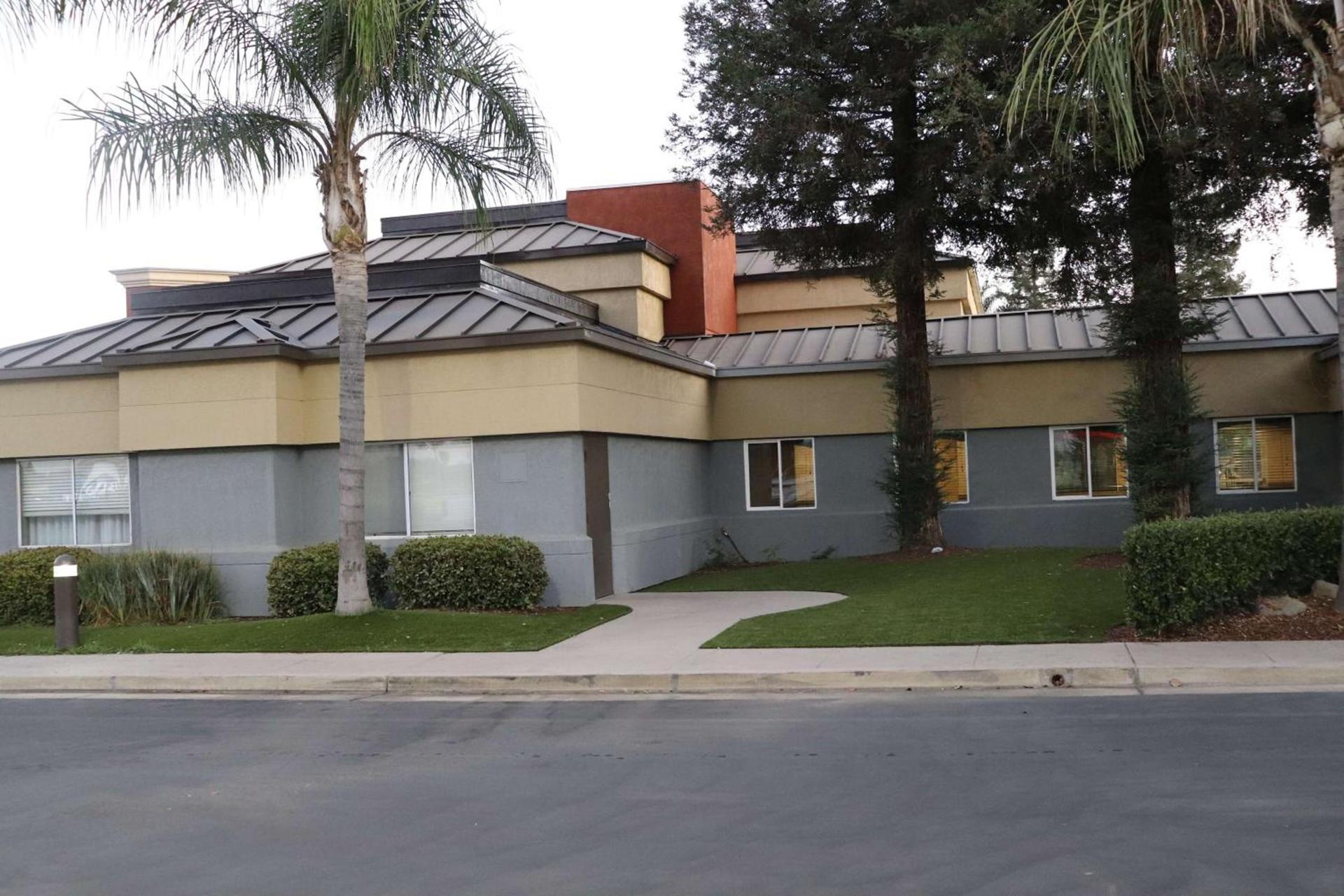 Best Western Porterville Inn photo 21