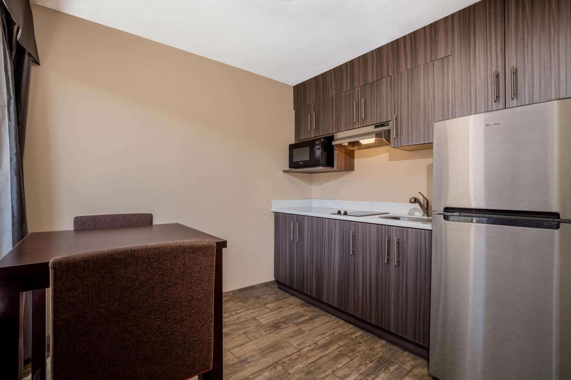 Baymont by Wyndham Tri-Cities/Kennewick WA photo 26