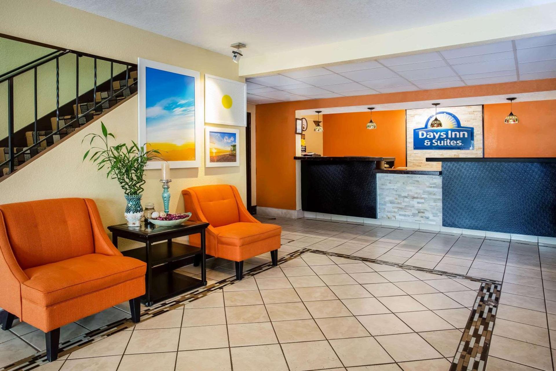 Days Inn & Suites by Wyndham Stevens Point photo 4