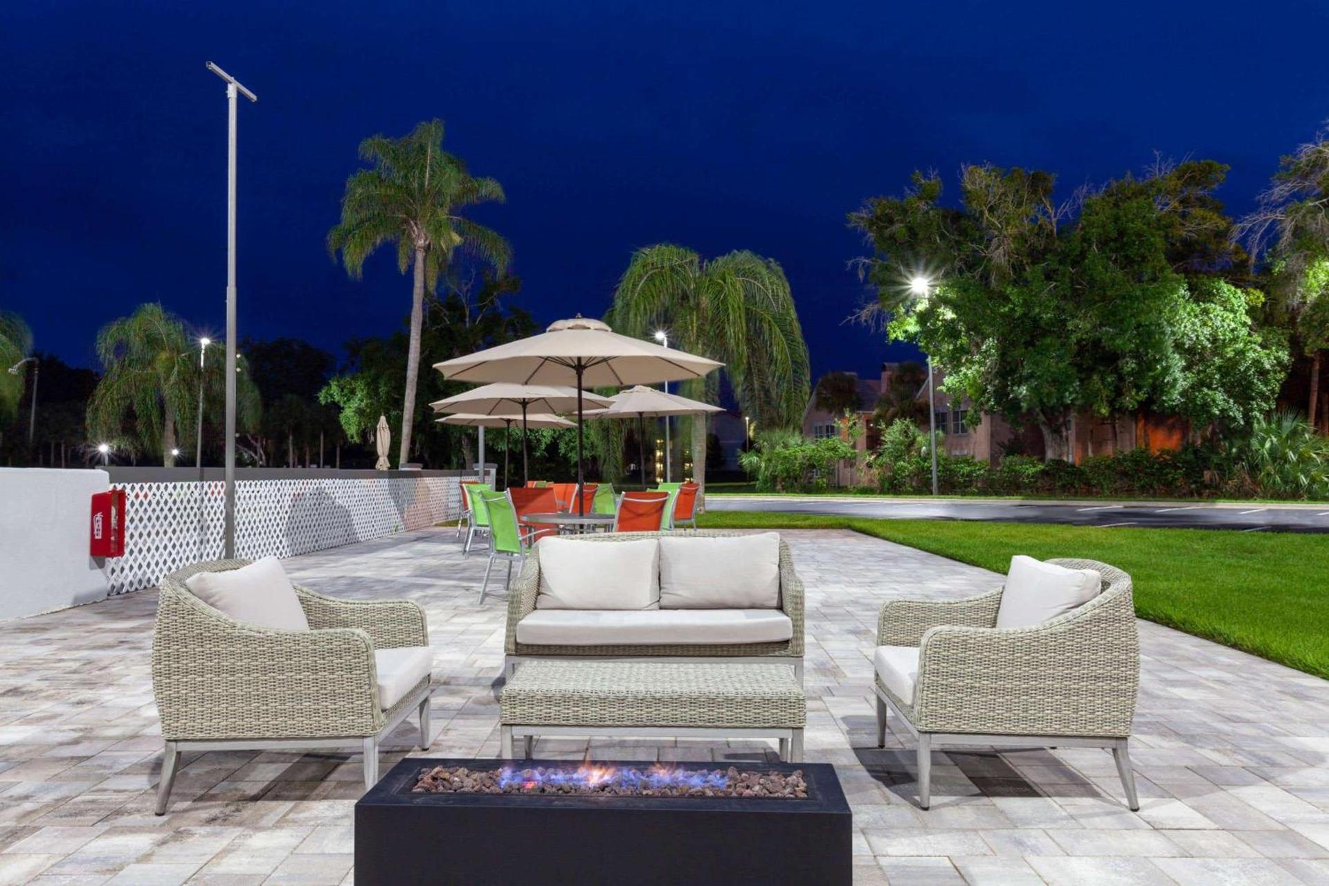 Nobile Hotel Parkway at Celebration Orlando Very Close to Disney Theme Parks photo 5