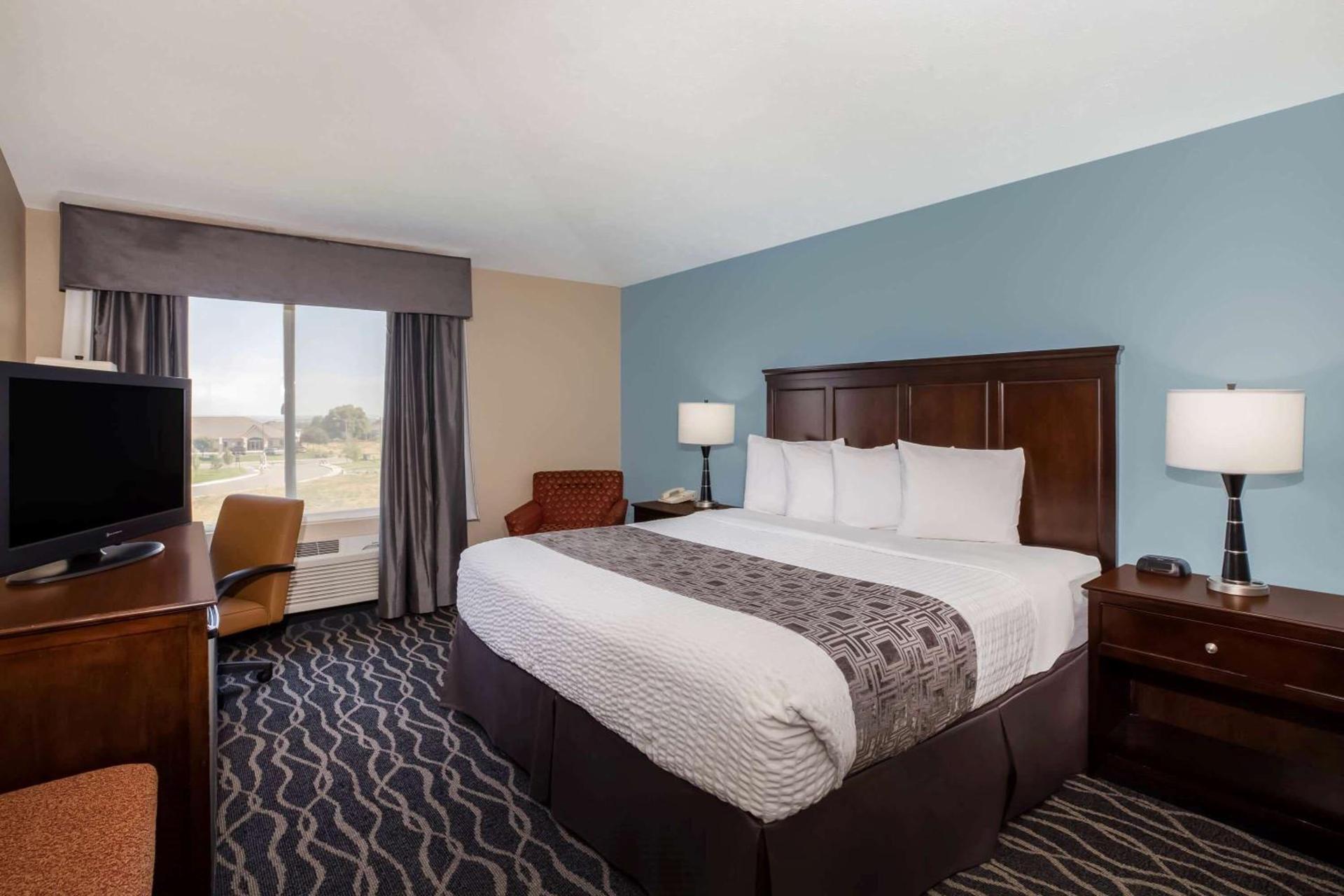 Baymont by Wyndham Tri-Cities/Kennewick WA photo 23