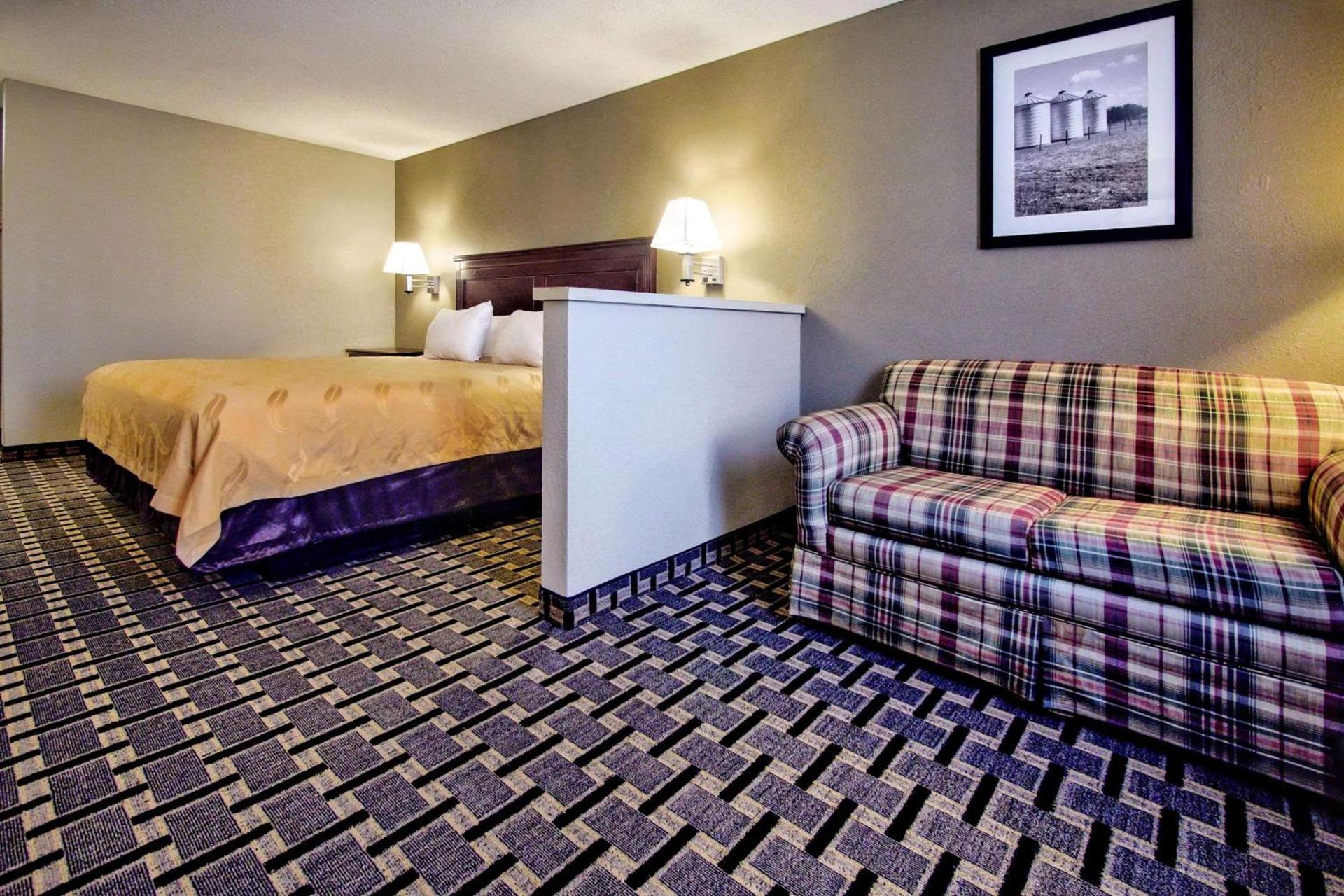 Quality Inn Moore - Oklahoma City photo 23