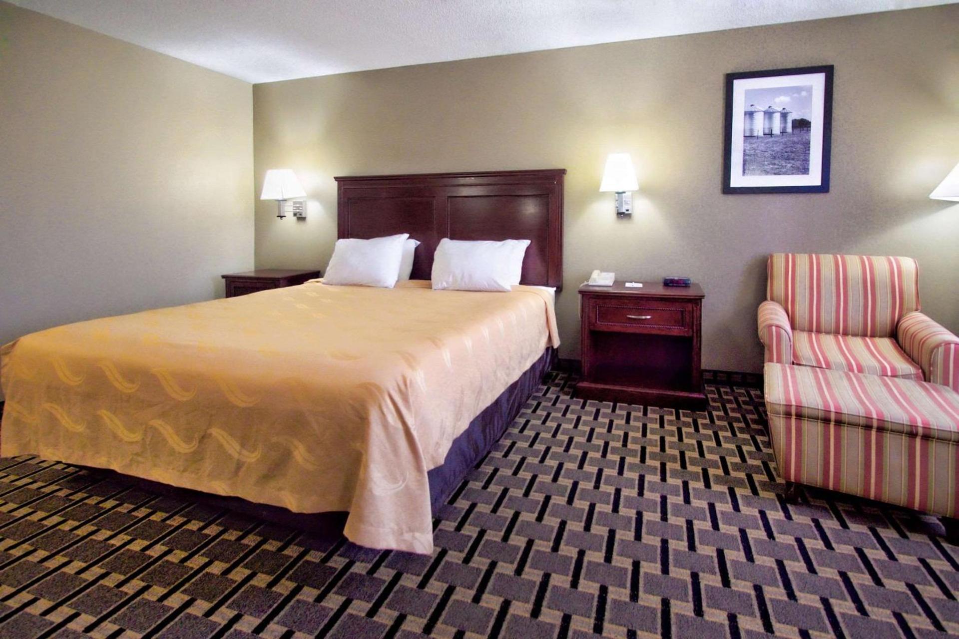 Quality Inn Moore - Oklahoma City photo 22