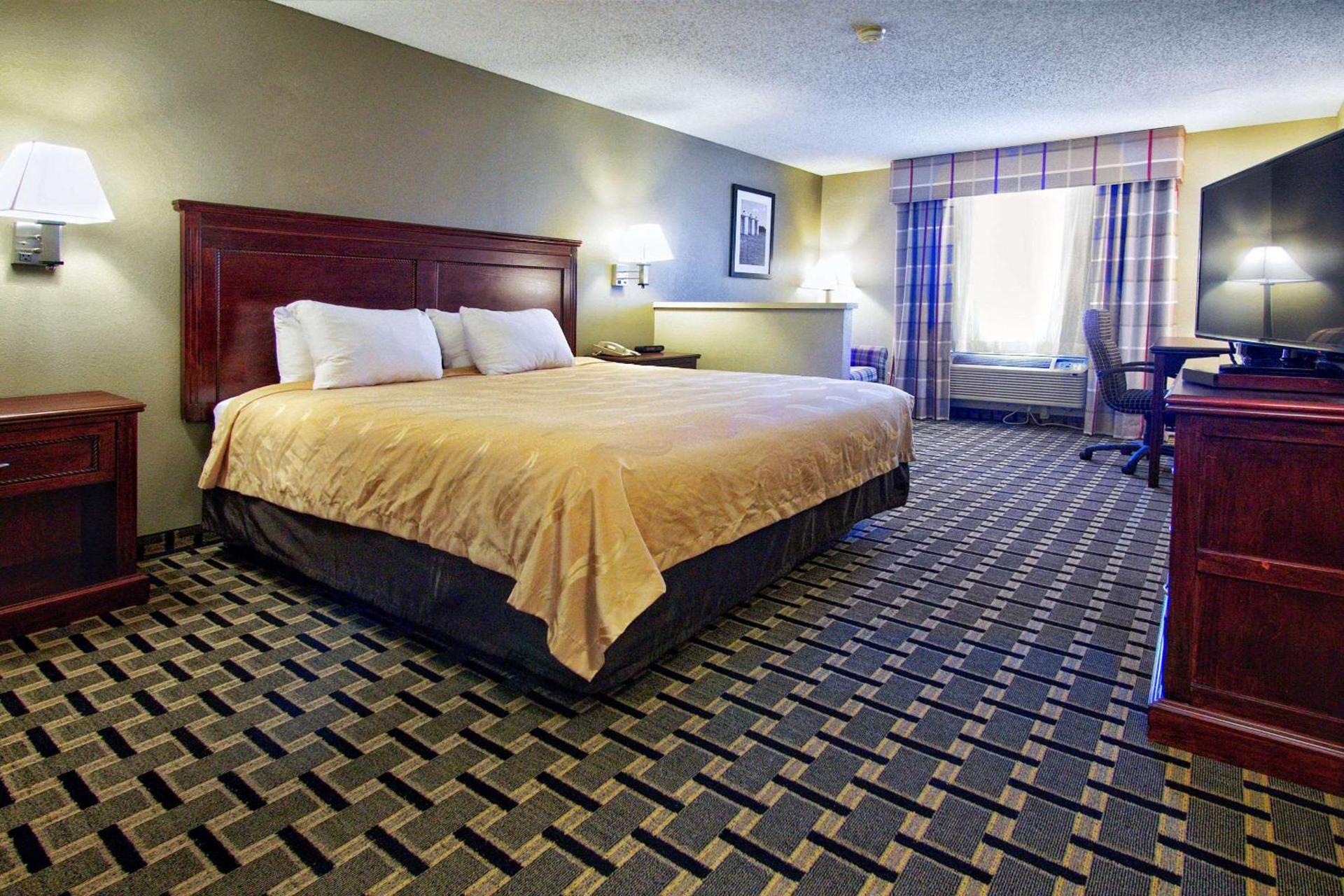 Quality Inn Moore - Oklahoma City photo 18