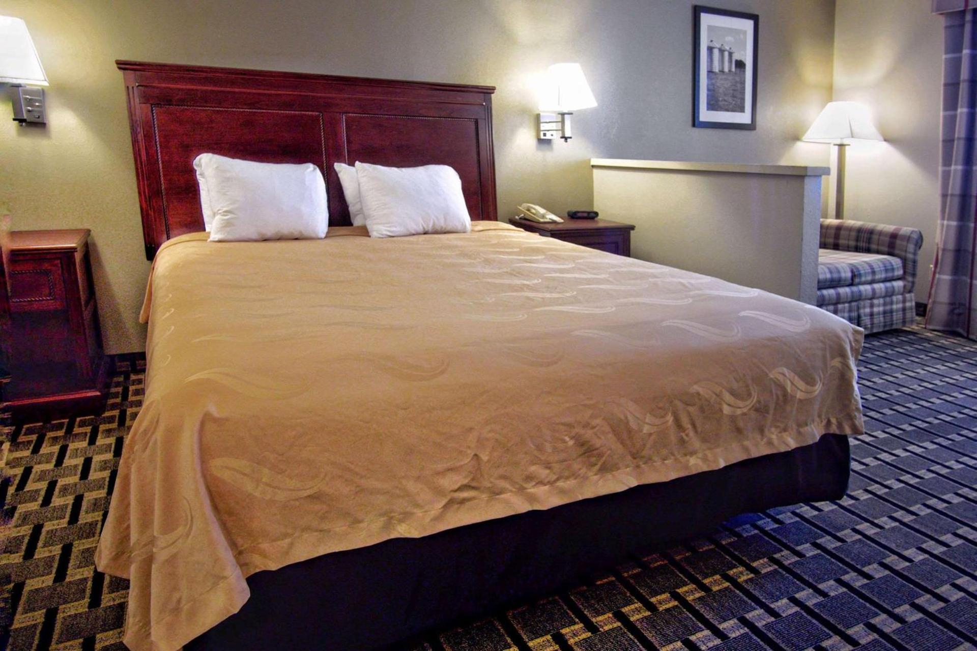 Quality Inn Moore - Oklahoma City photo 11