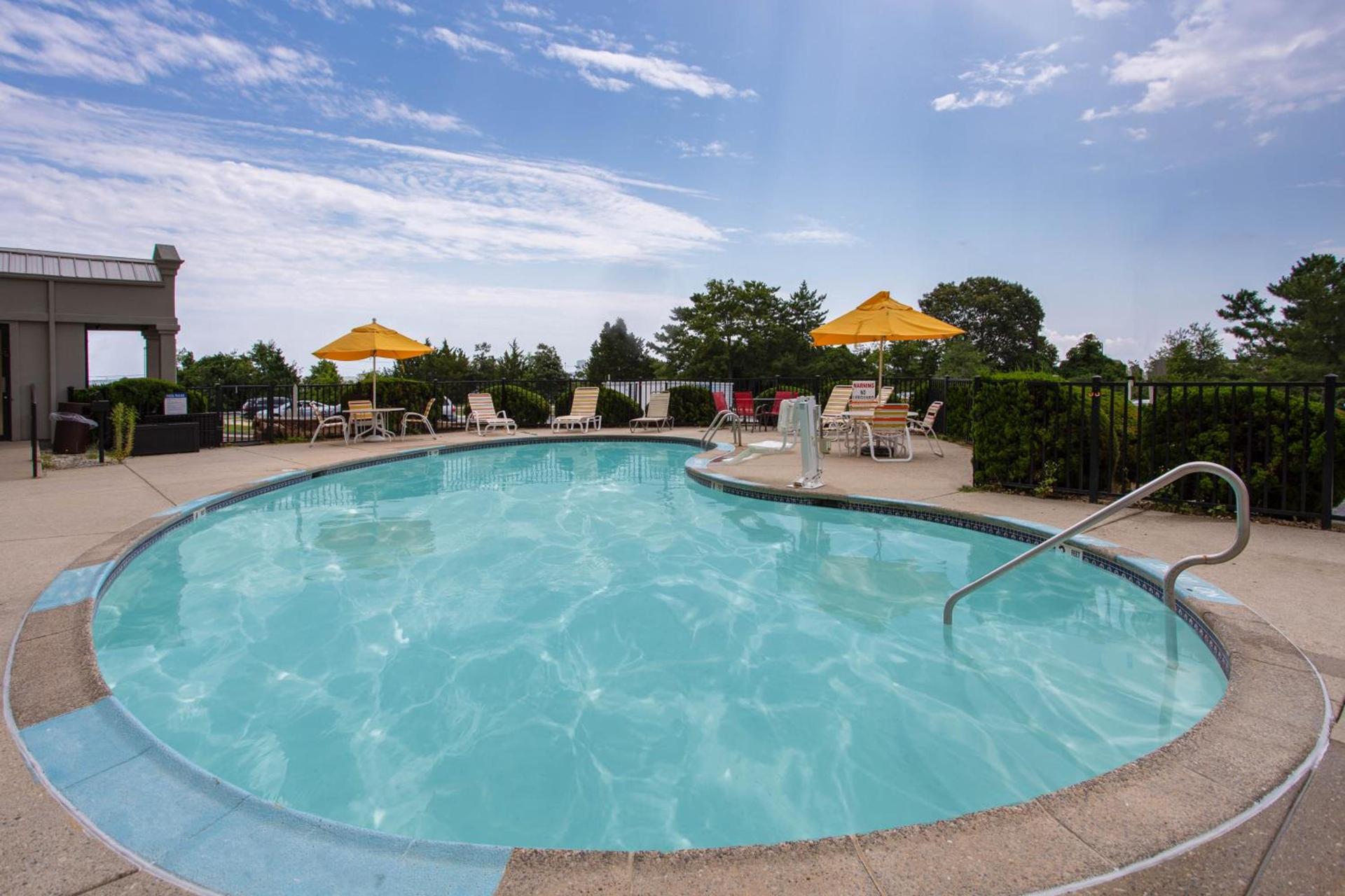 Days Inn by Wyndham Absecon Atlantic City Area photo 37