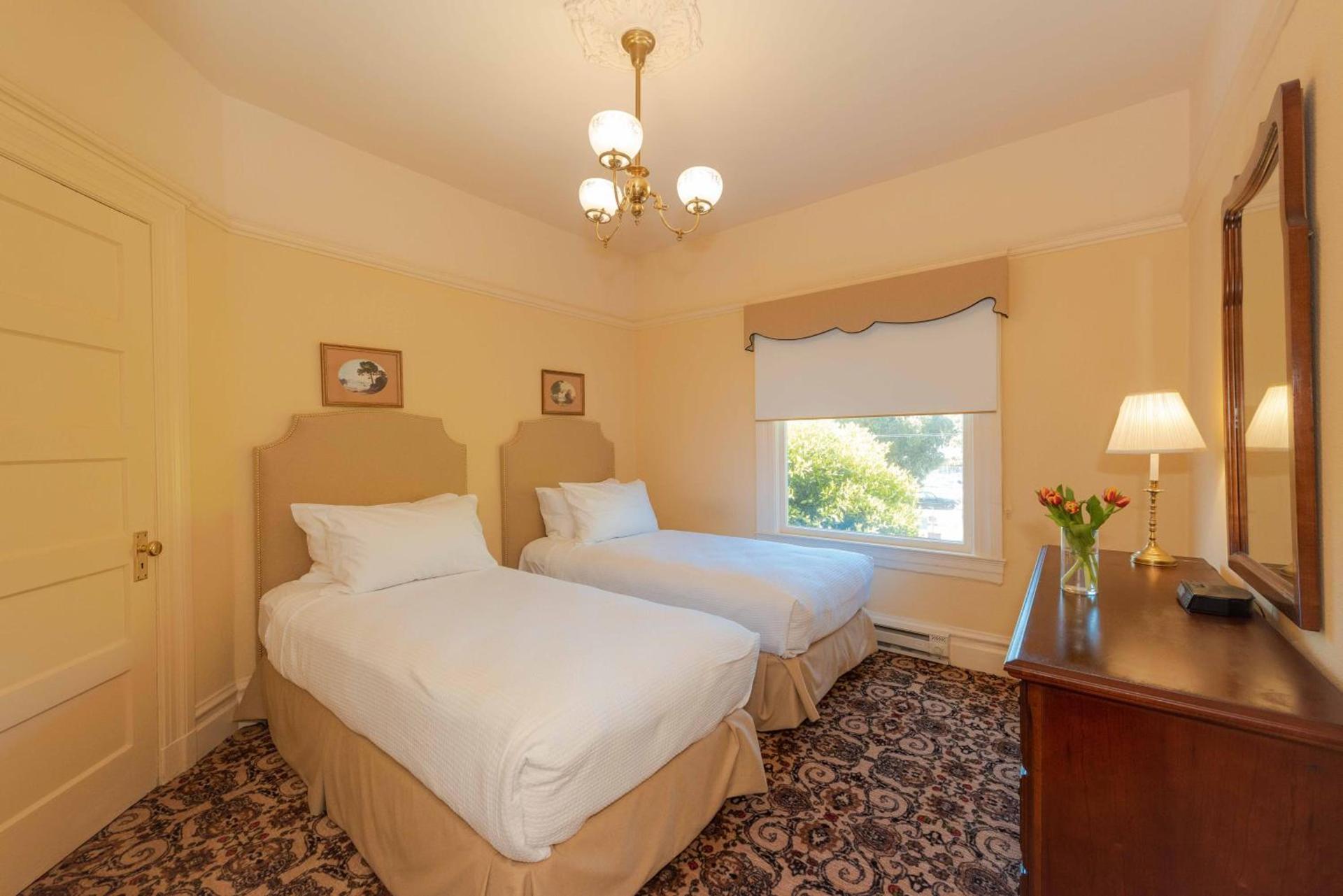 Stanyan Park Hotel photo 16