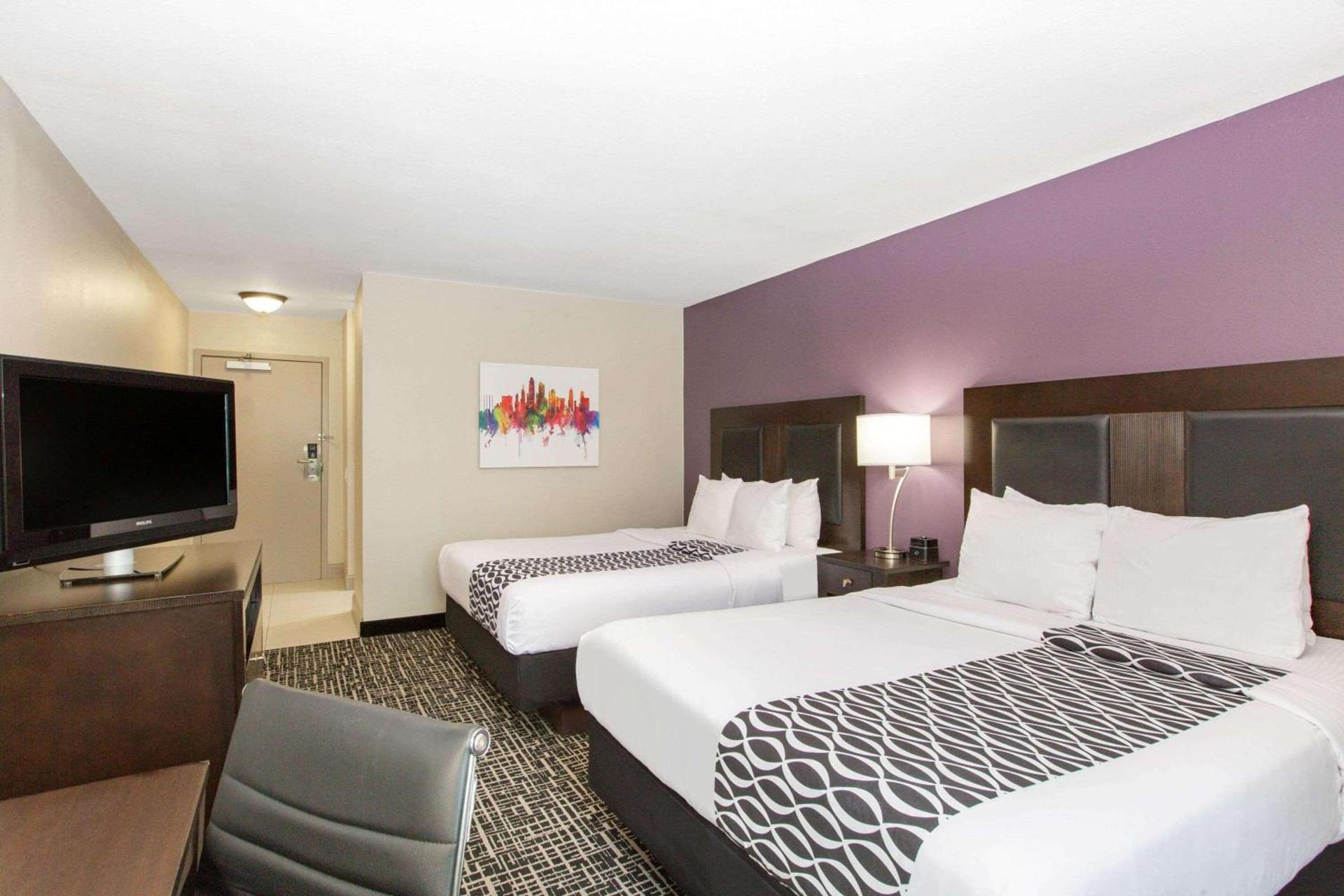 La Quinta by Wyndham Blue Springs photo 19