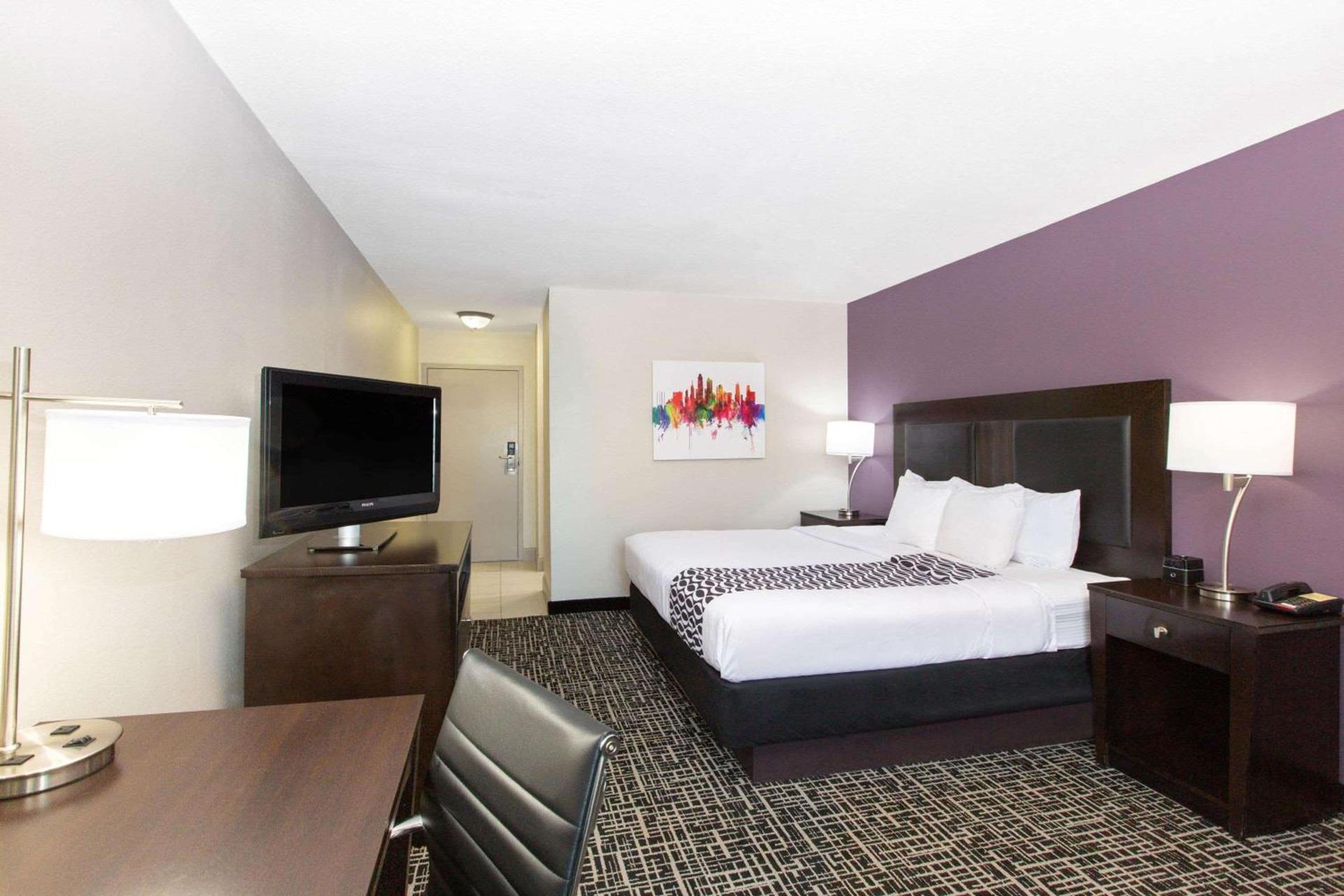La Quinta by Wyndham Blue Springs photo 27