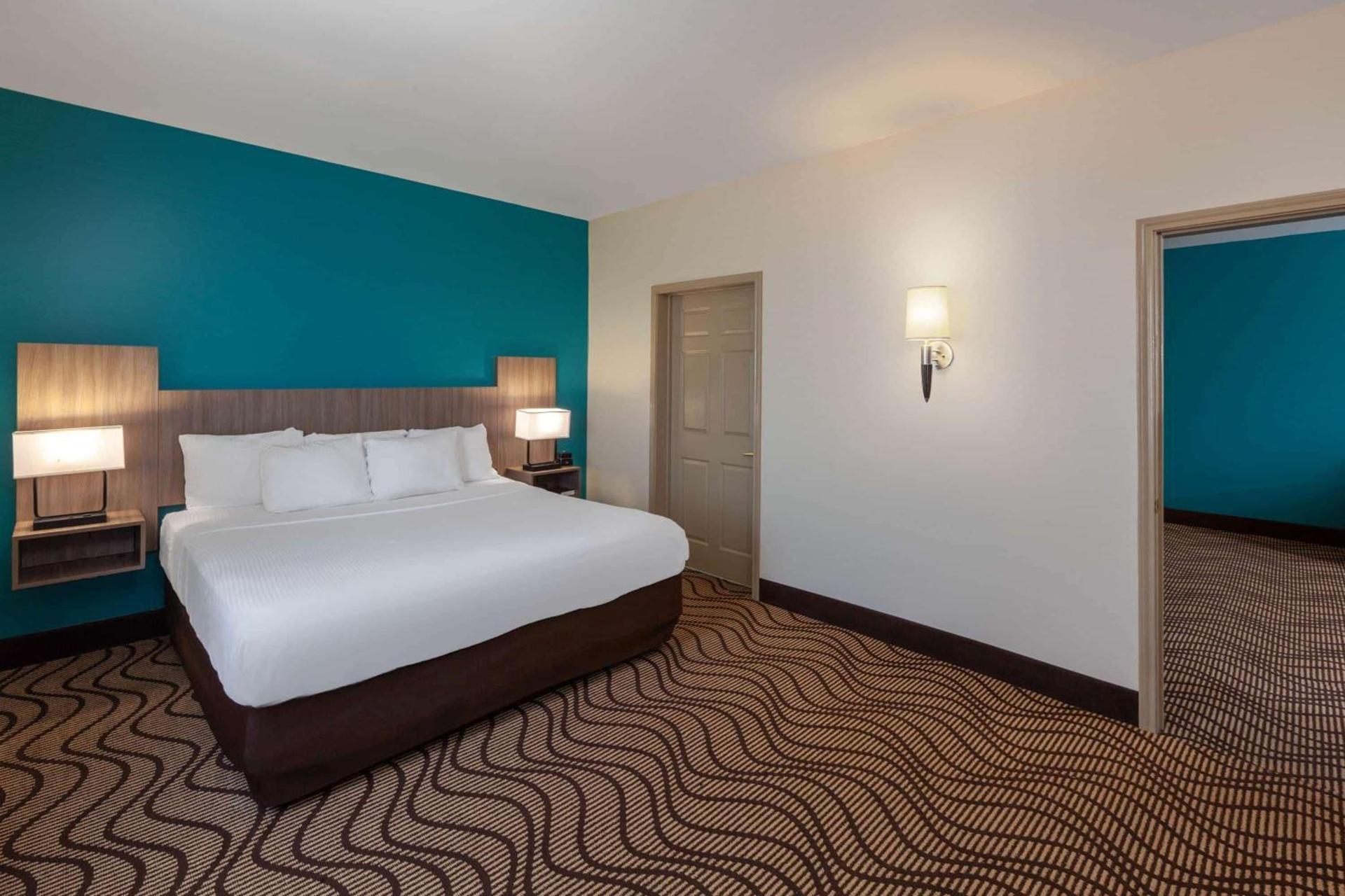 La Quinta by Wyndham Midland North photo 16