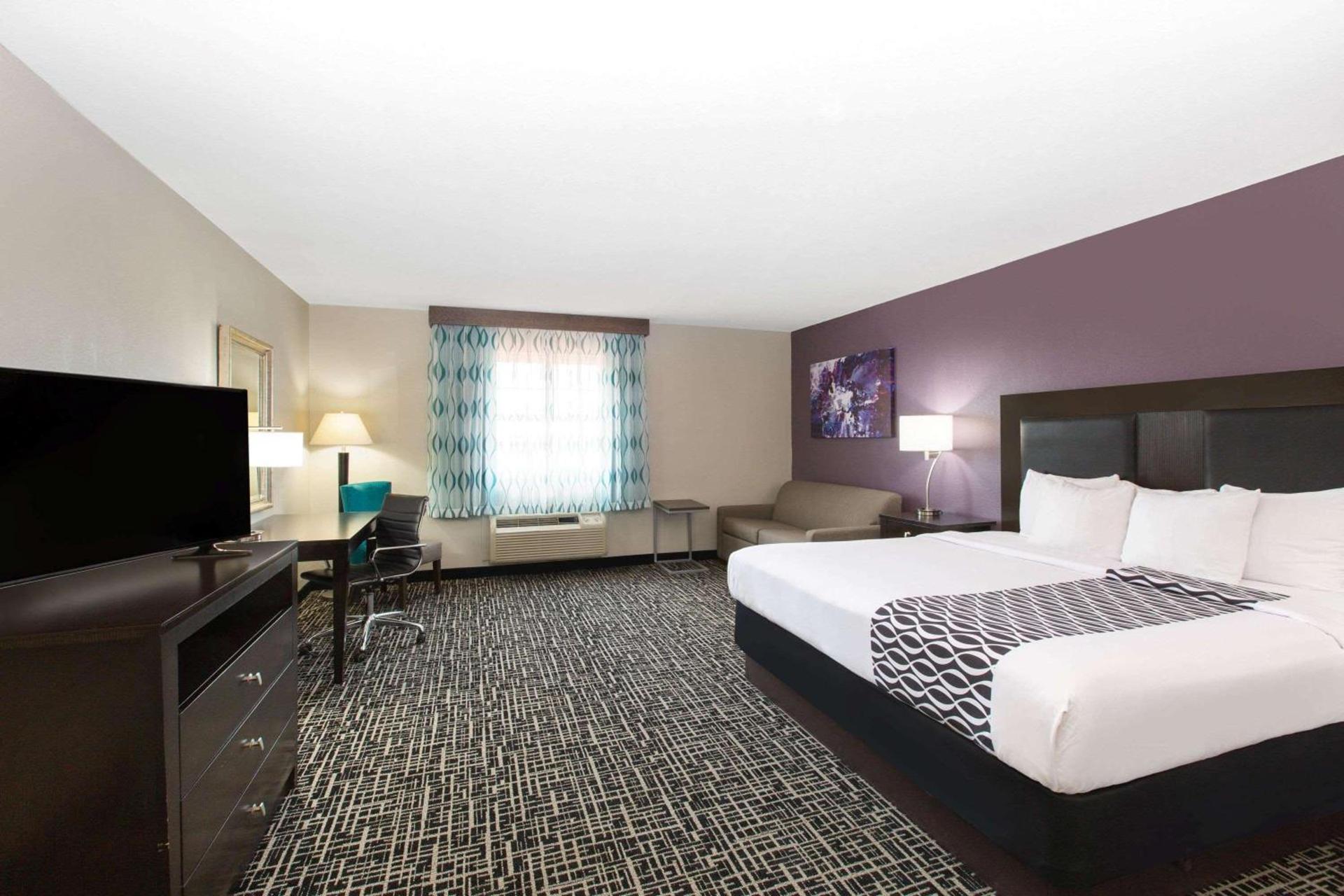 La Quinta by Wyndham Blue Springs photo 21