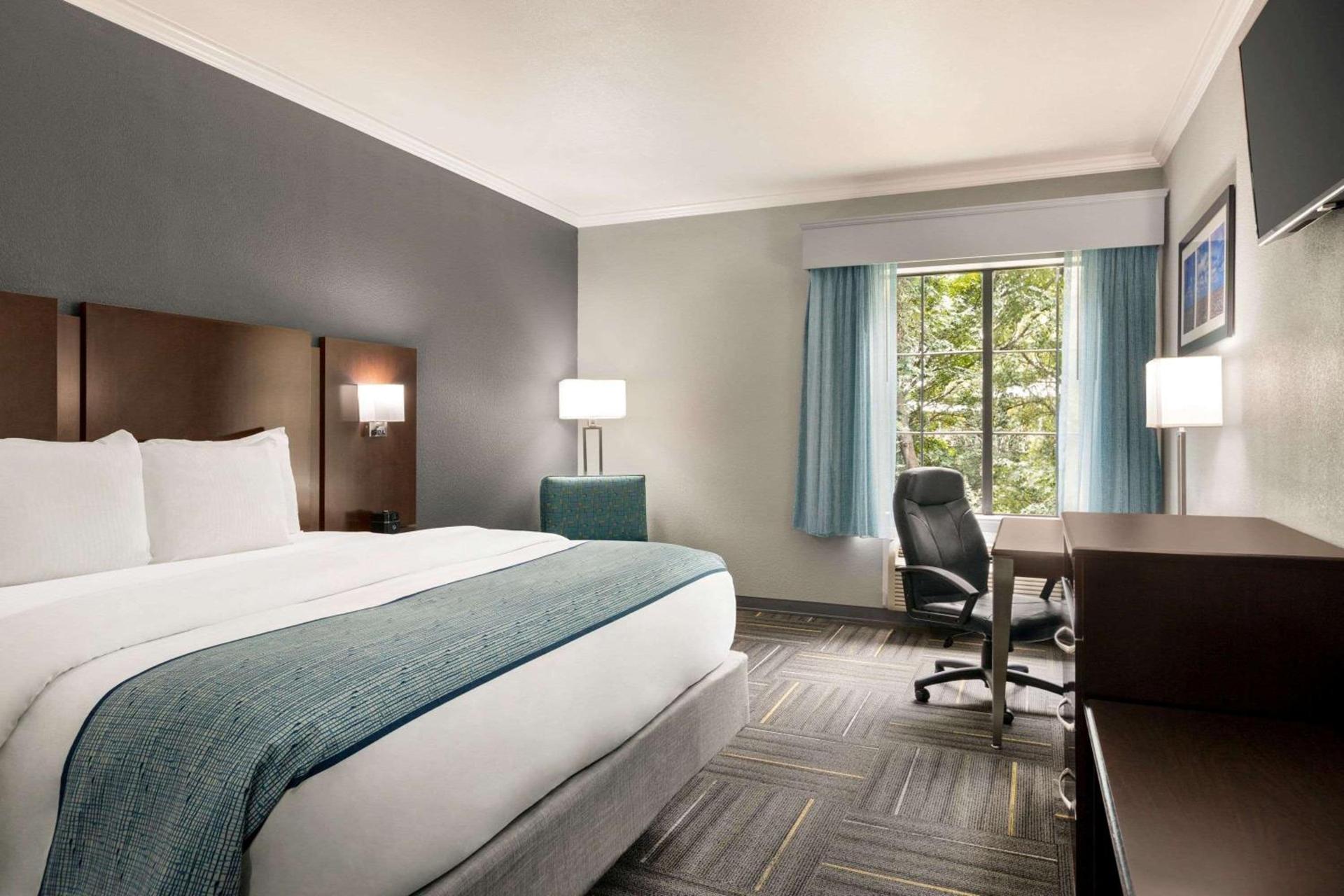 La Quinta by Wyndham Dublin photo 38